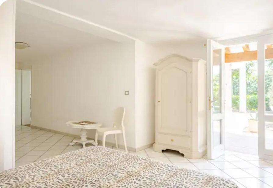 Villa - Photo 14