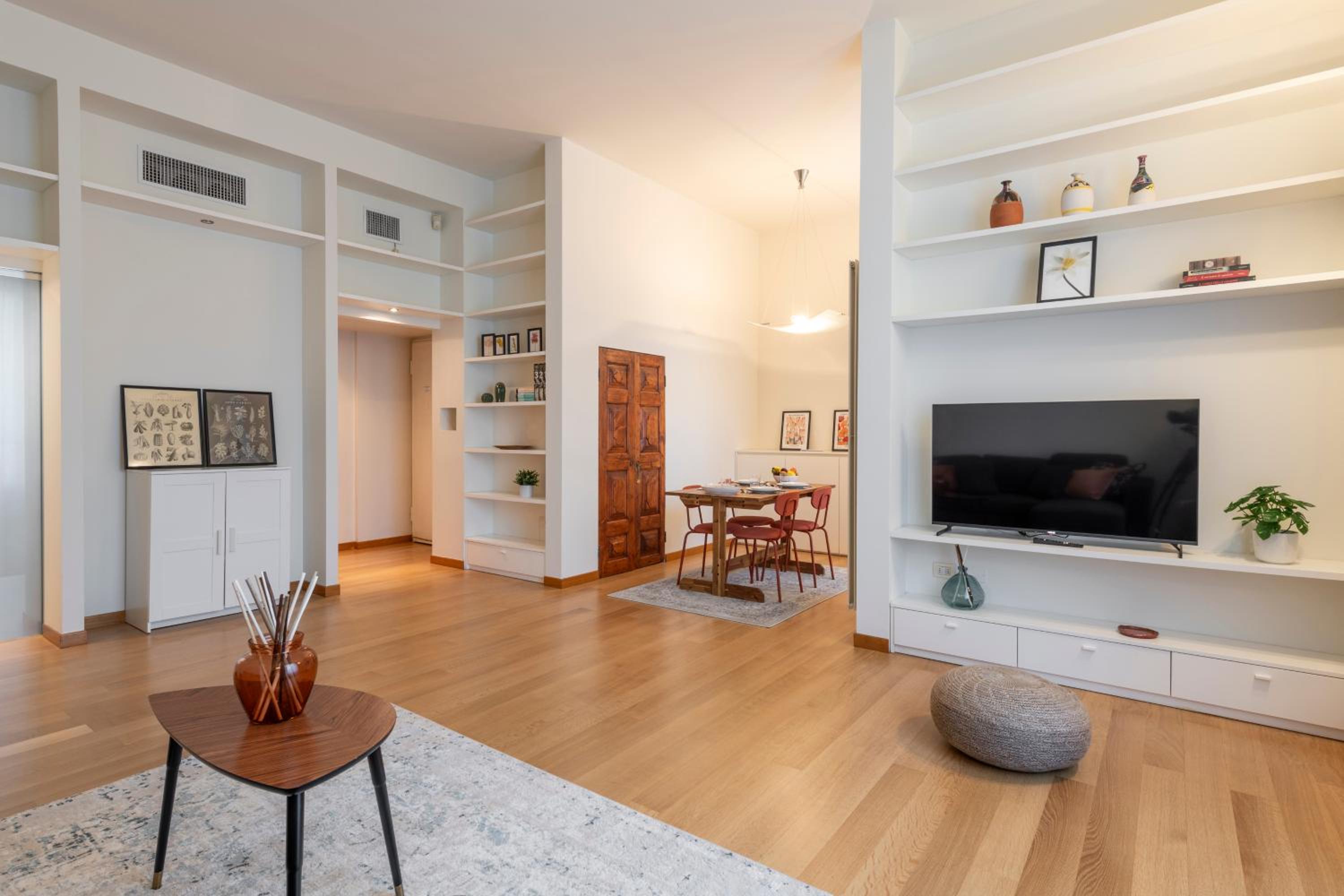 One-Bedroom Apartment