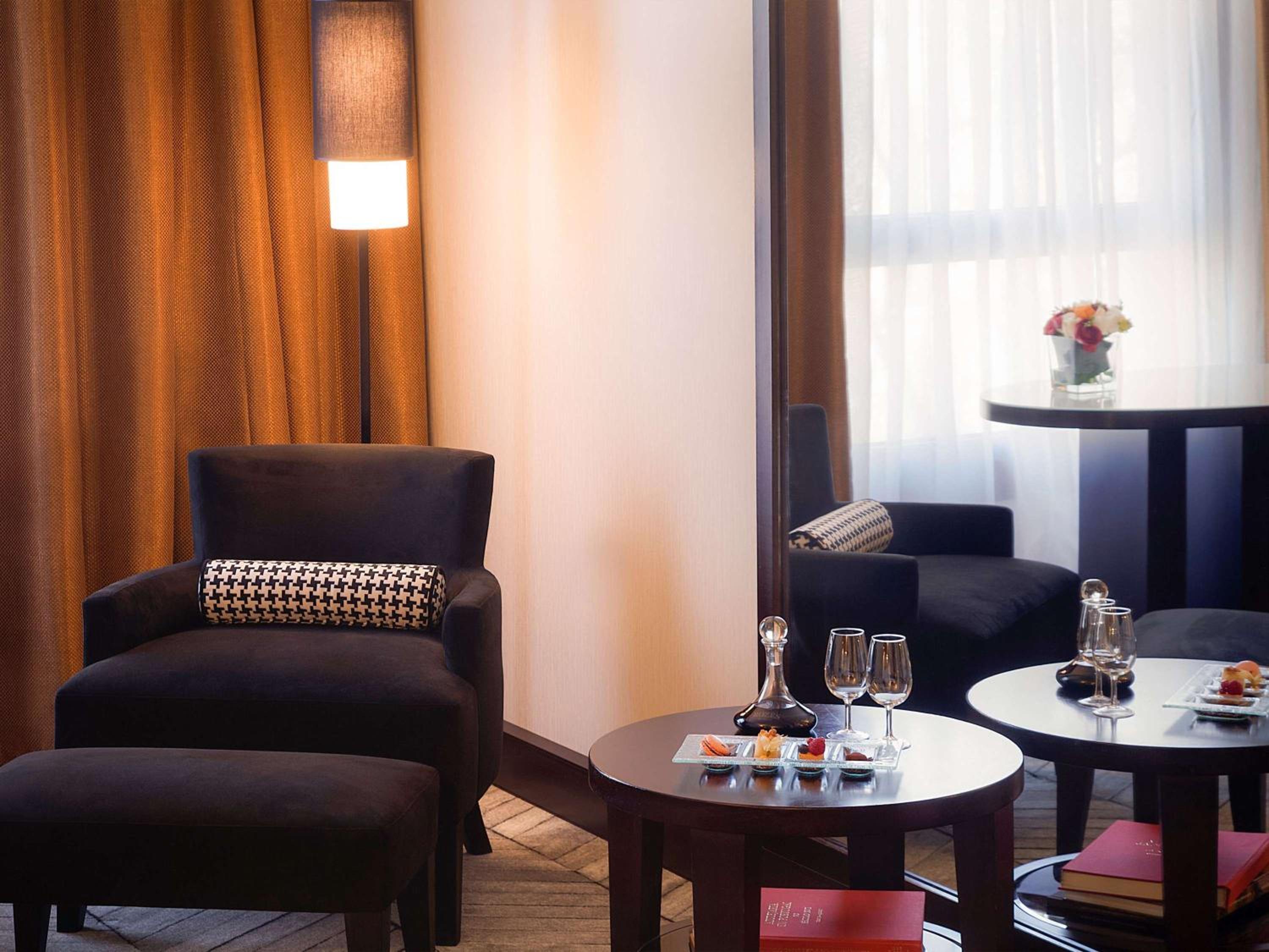 Luxury King Room - Photo 2