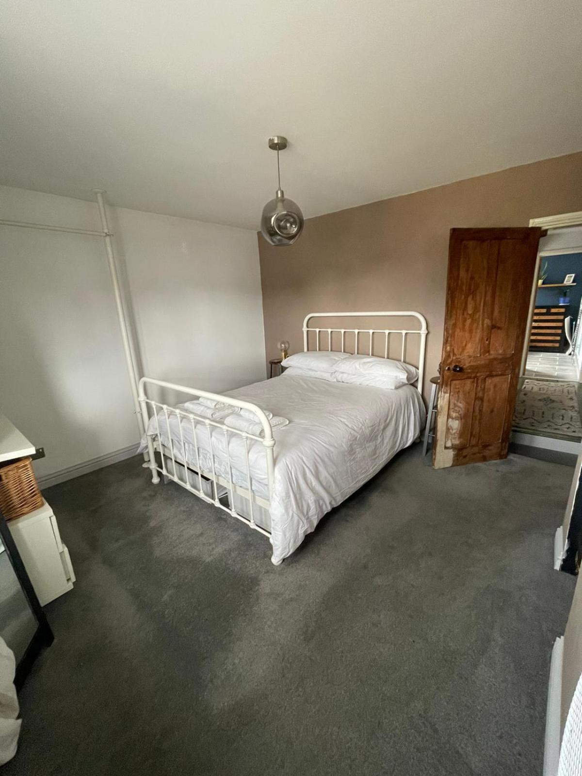 Two-Bedroom House photo 3