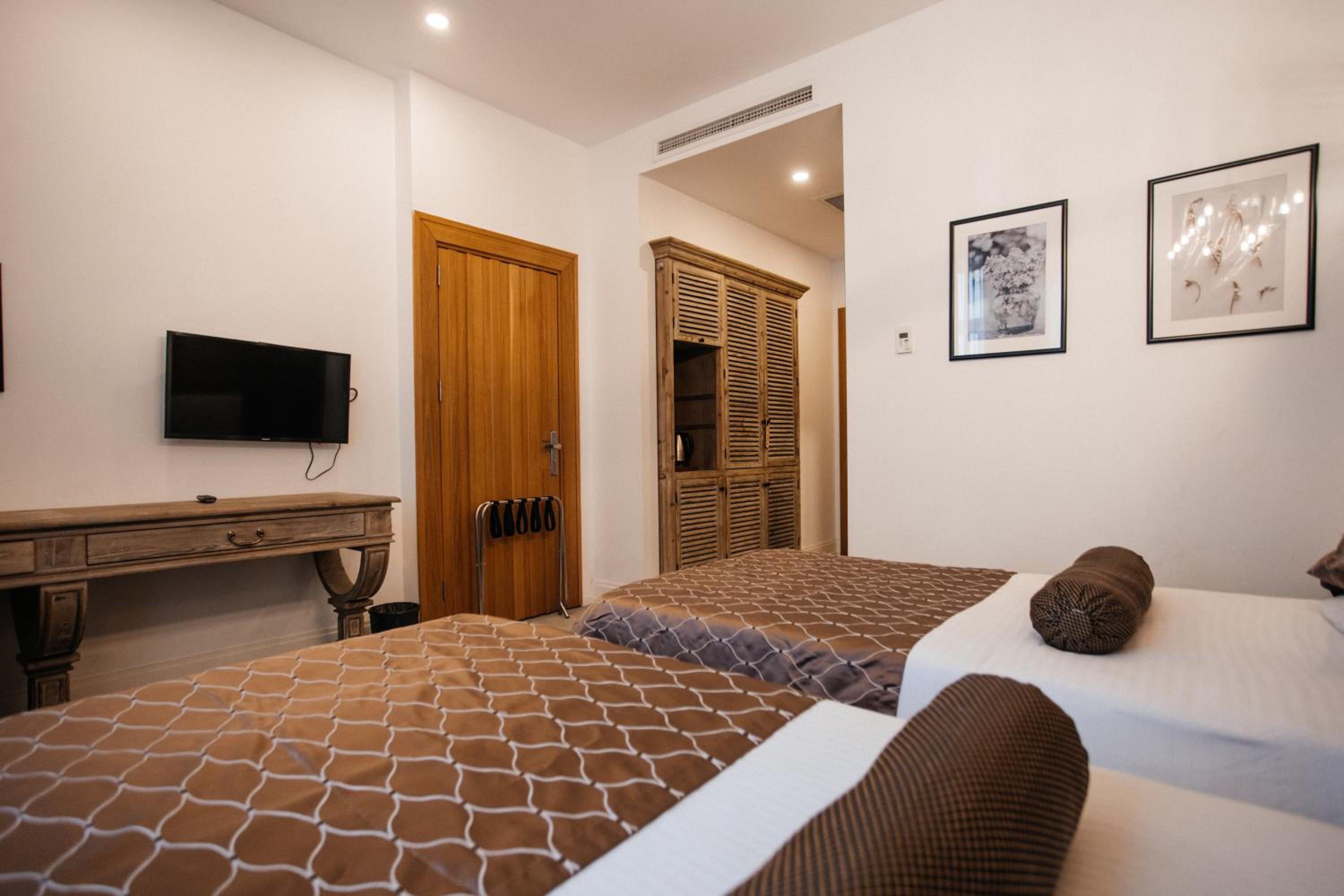 Standard Twin Room - Photo 5