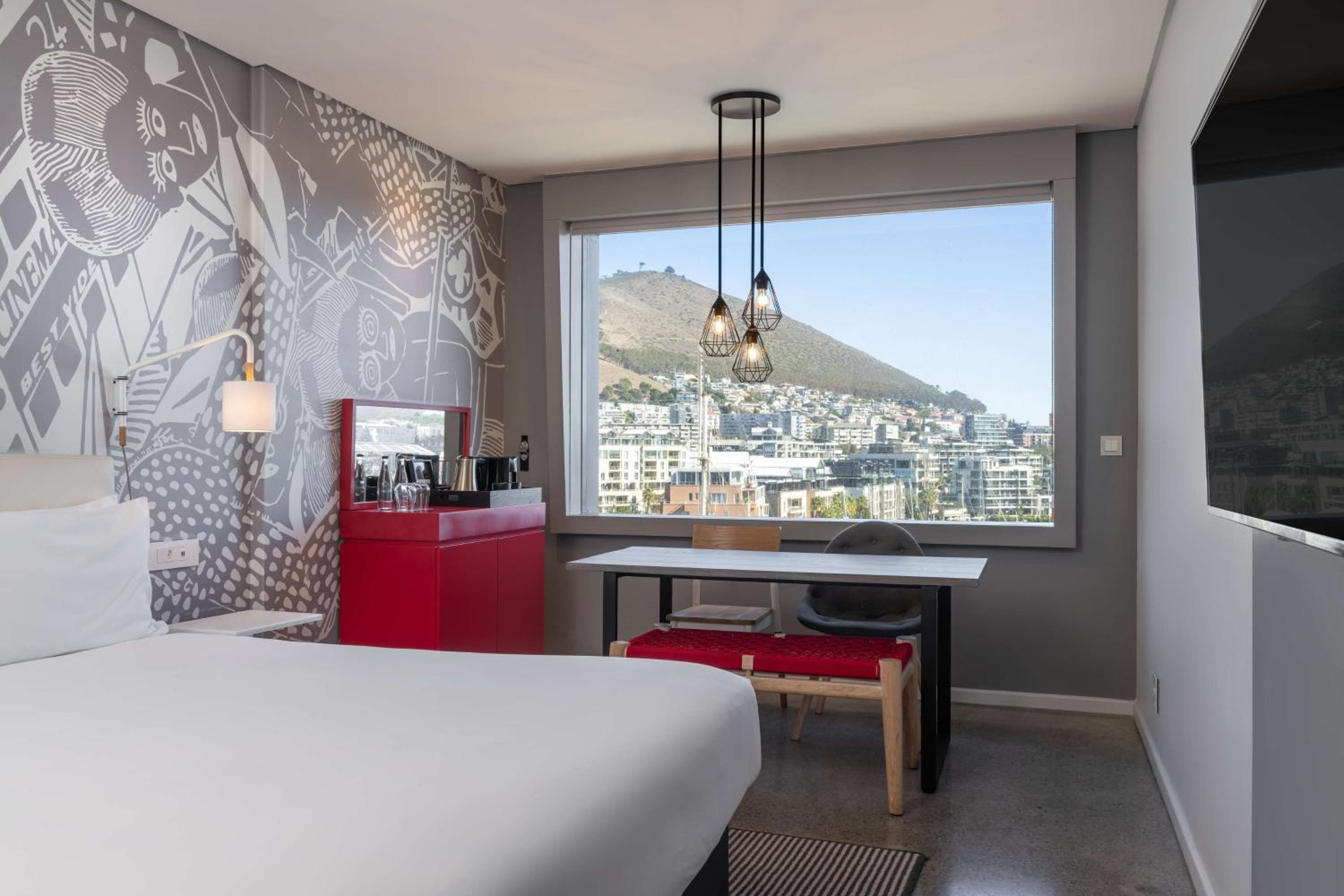 Standard Room with Mountain View - Photo 16