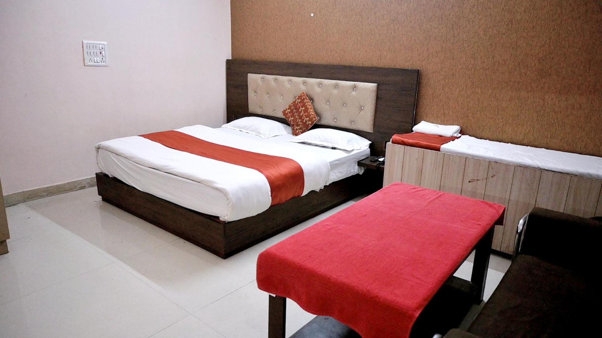 Budget Double Room photo 1