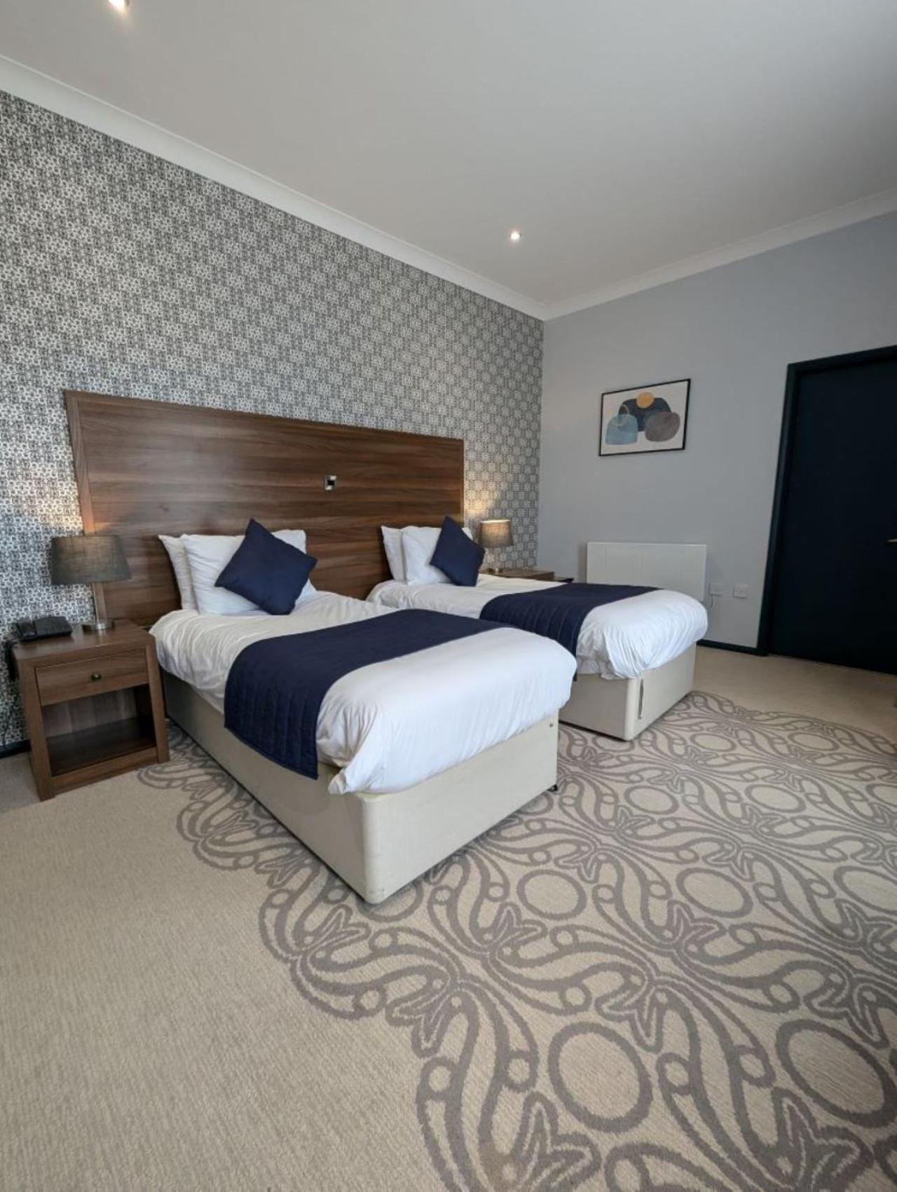 Twin Room - Photo 1