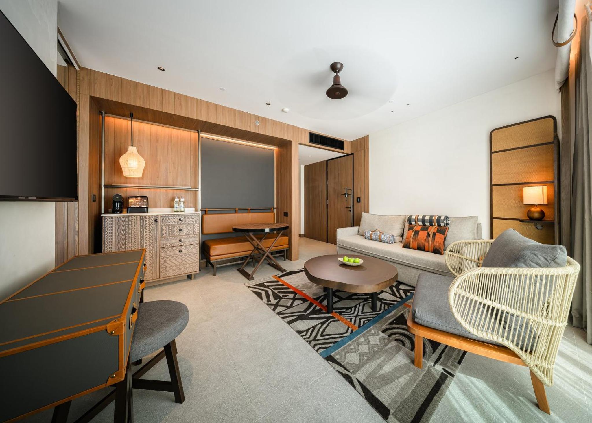Mirage Suite King