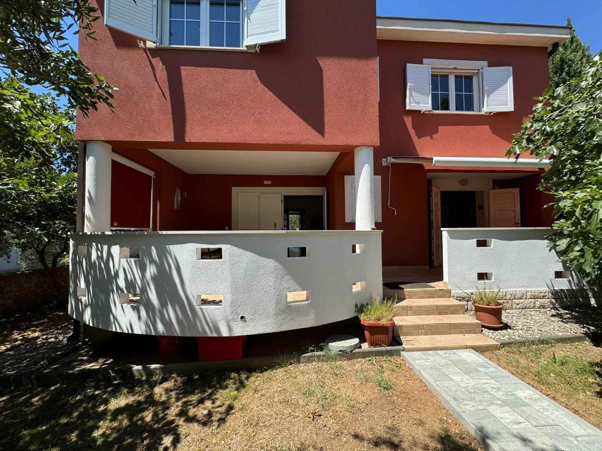 Three-Bedroom Villa photo 2