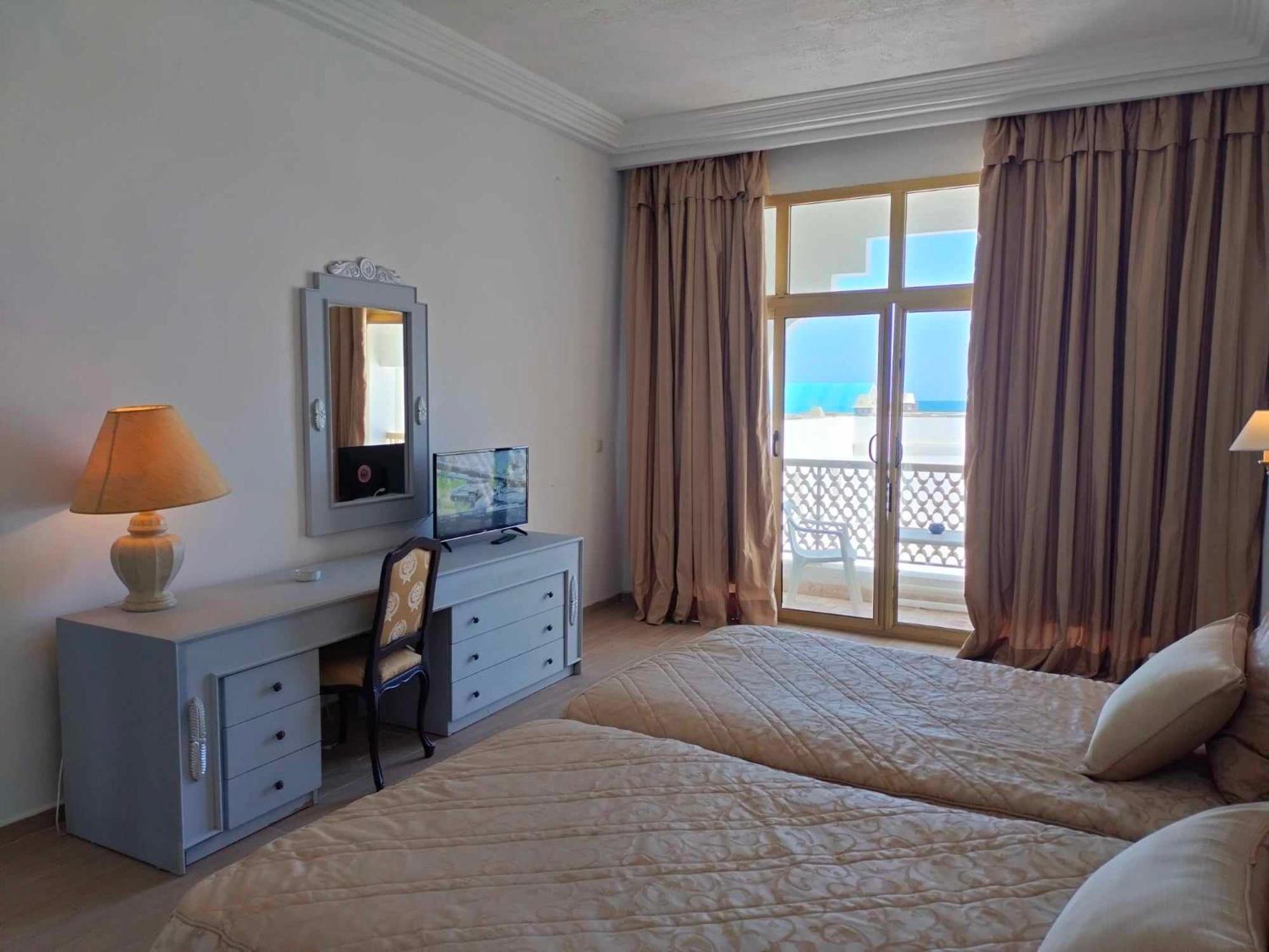 Standard Double Or Twin Room - Photo 5