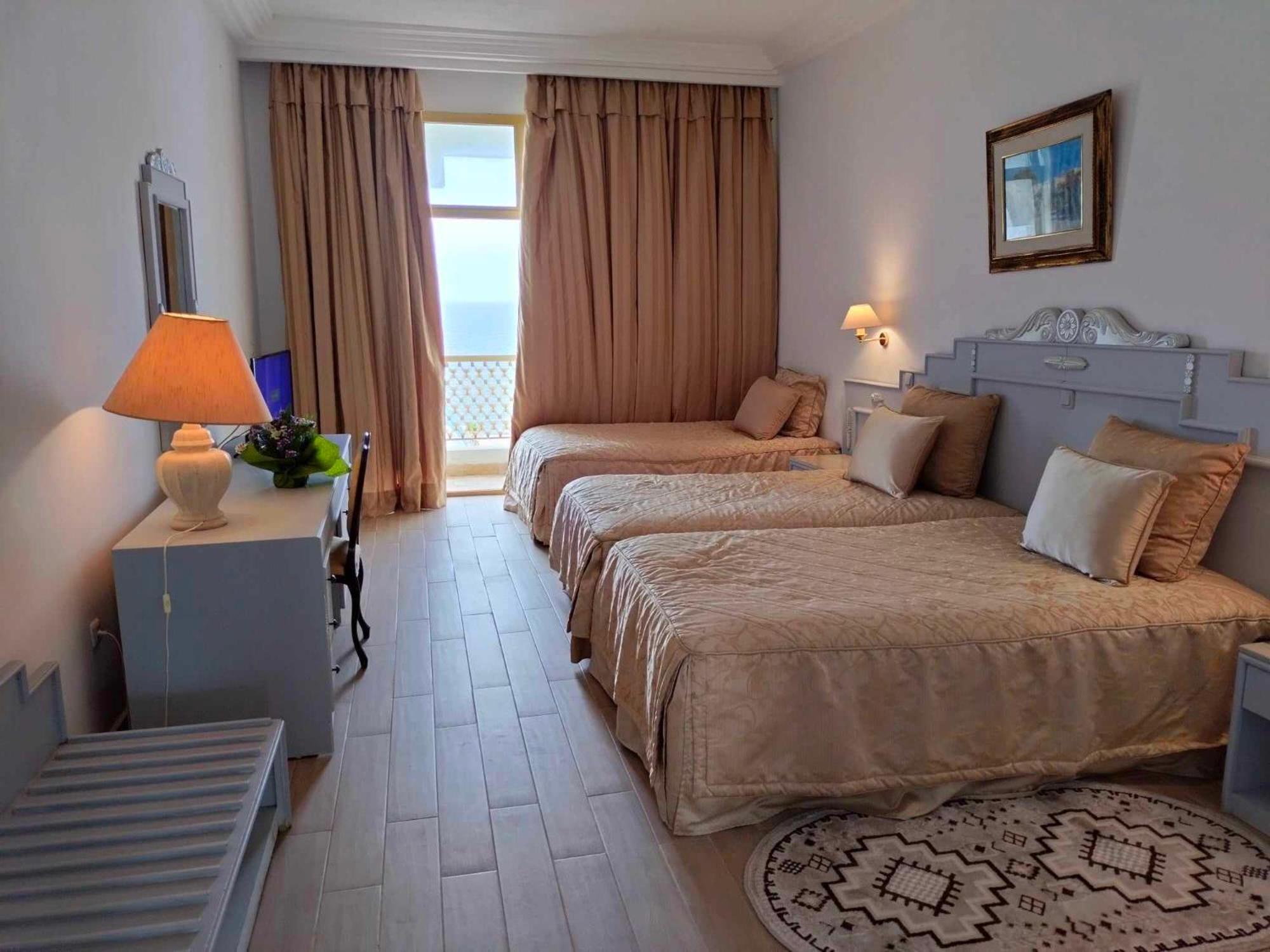 Standard Double Or Twin Room - Photo 2
