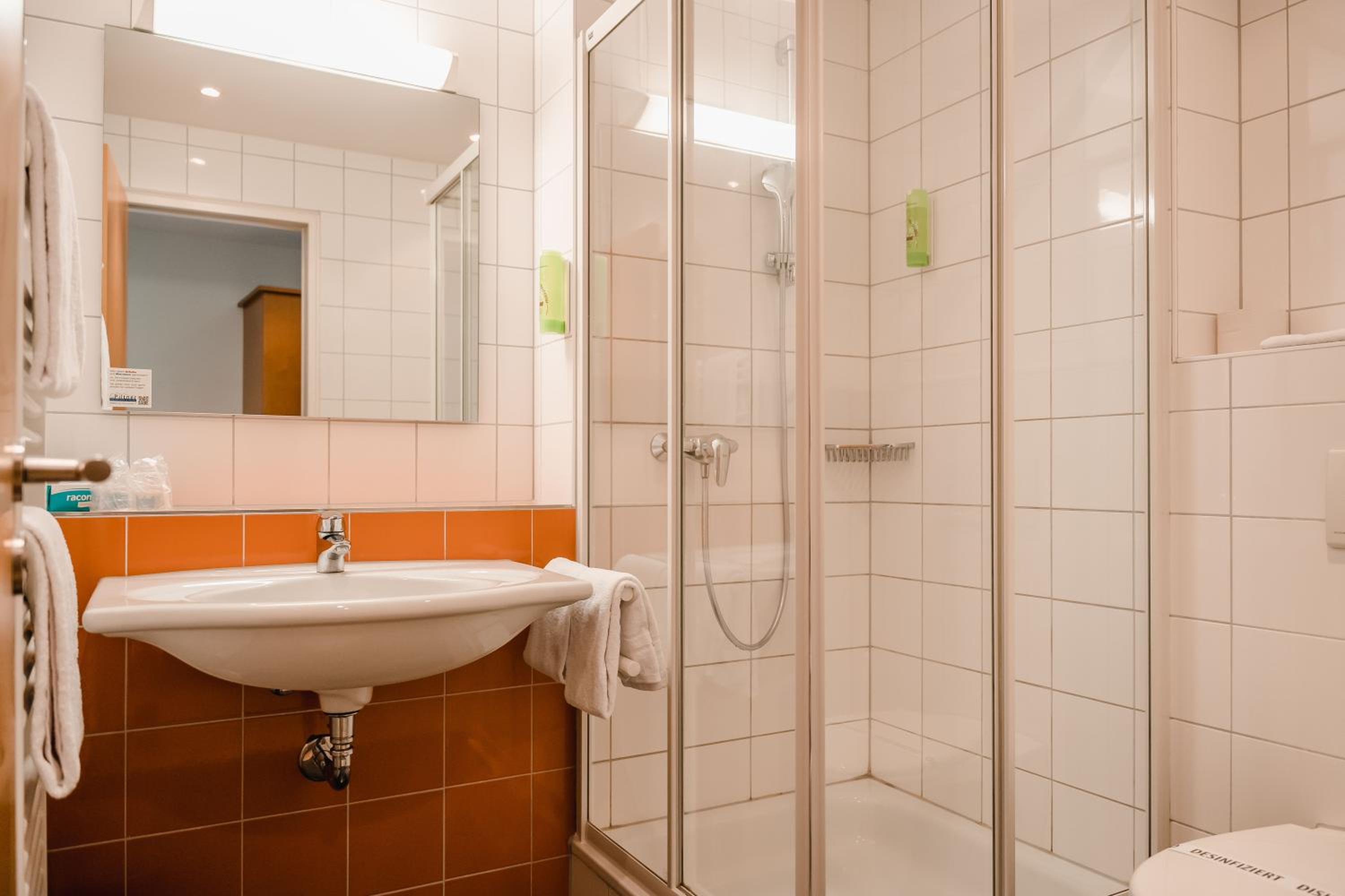 Double Room - Photo 2