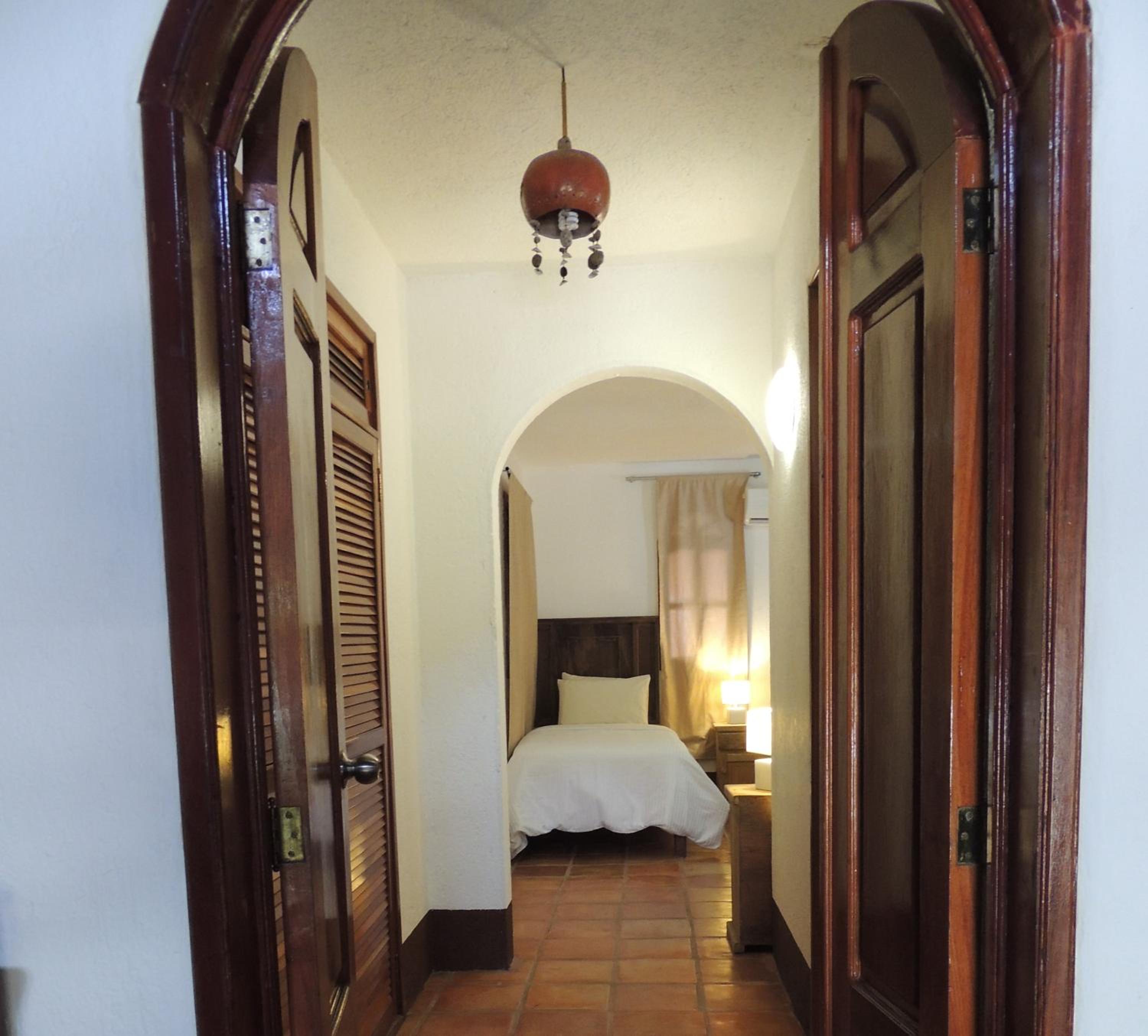 Economy Quadruple Room - Photo 24