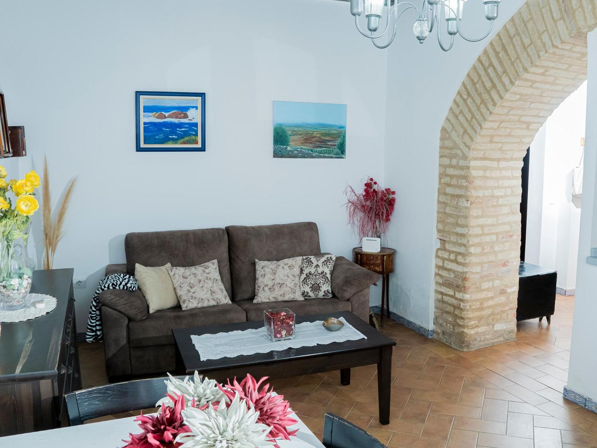 Three-Bedroom Townhouse - Photo 8