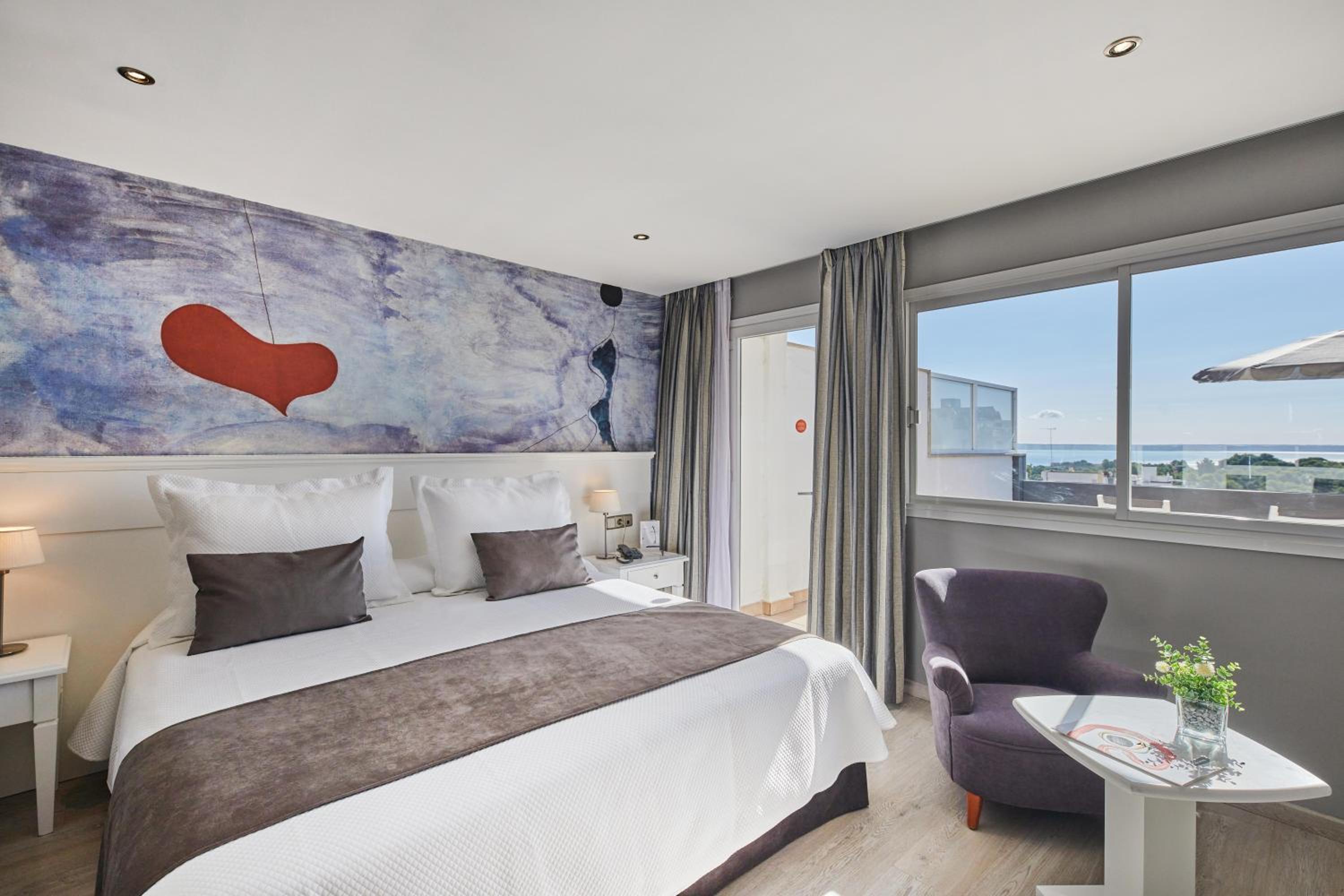 Deluxe Double or Twin Room with Sea View - Photo 2