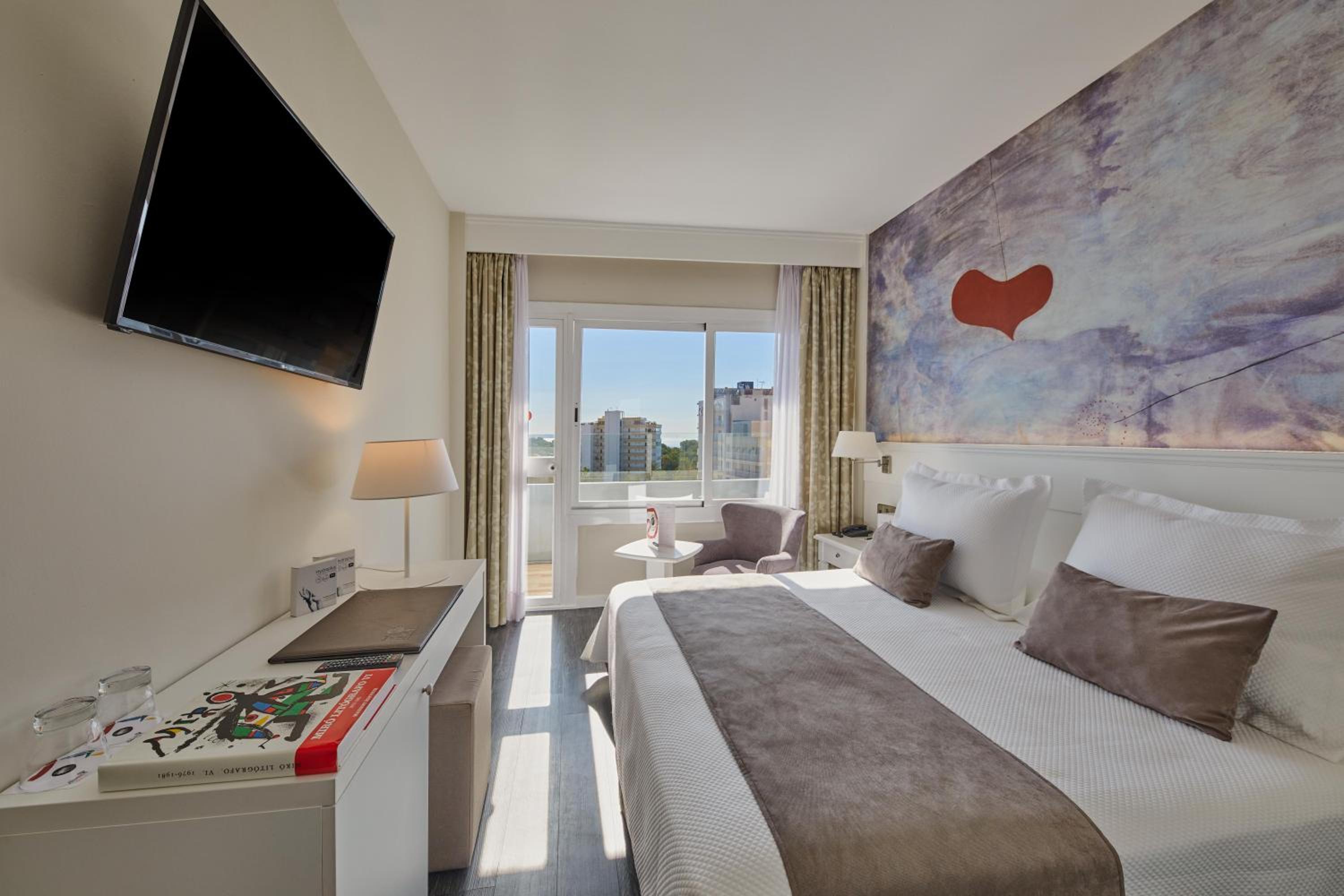 Premium Room with Pool View - Photo 1