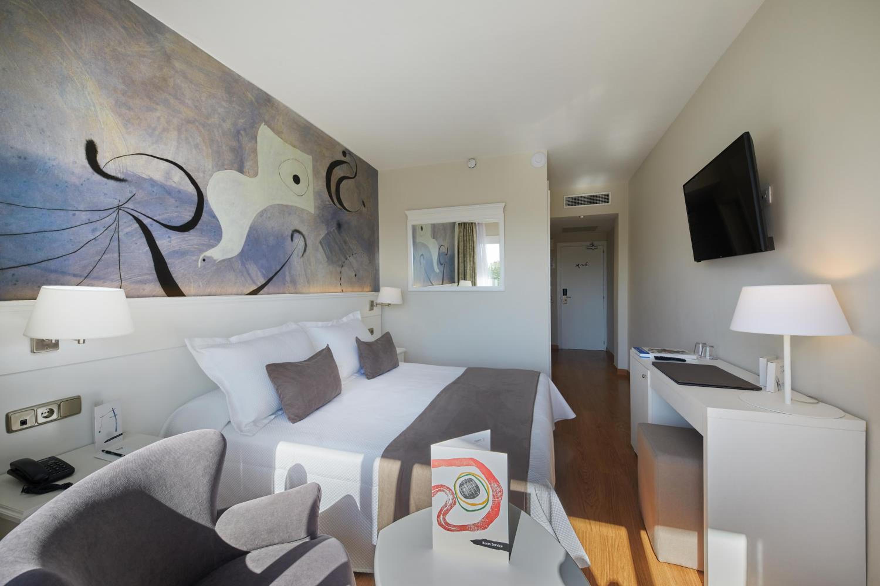 Double or Twin Room with Balcony - Photo 5