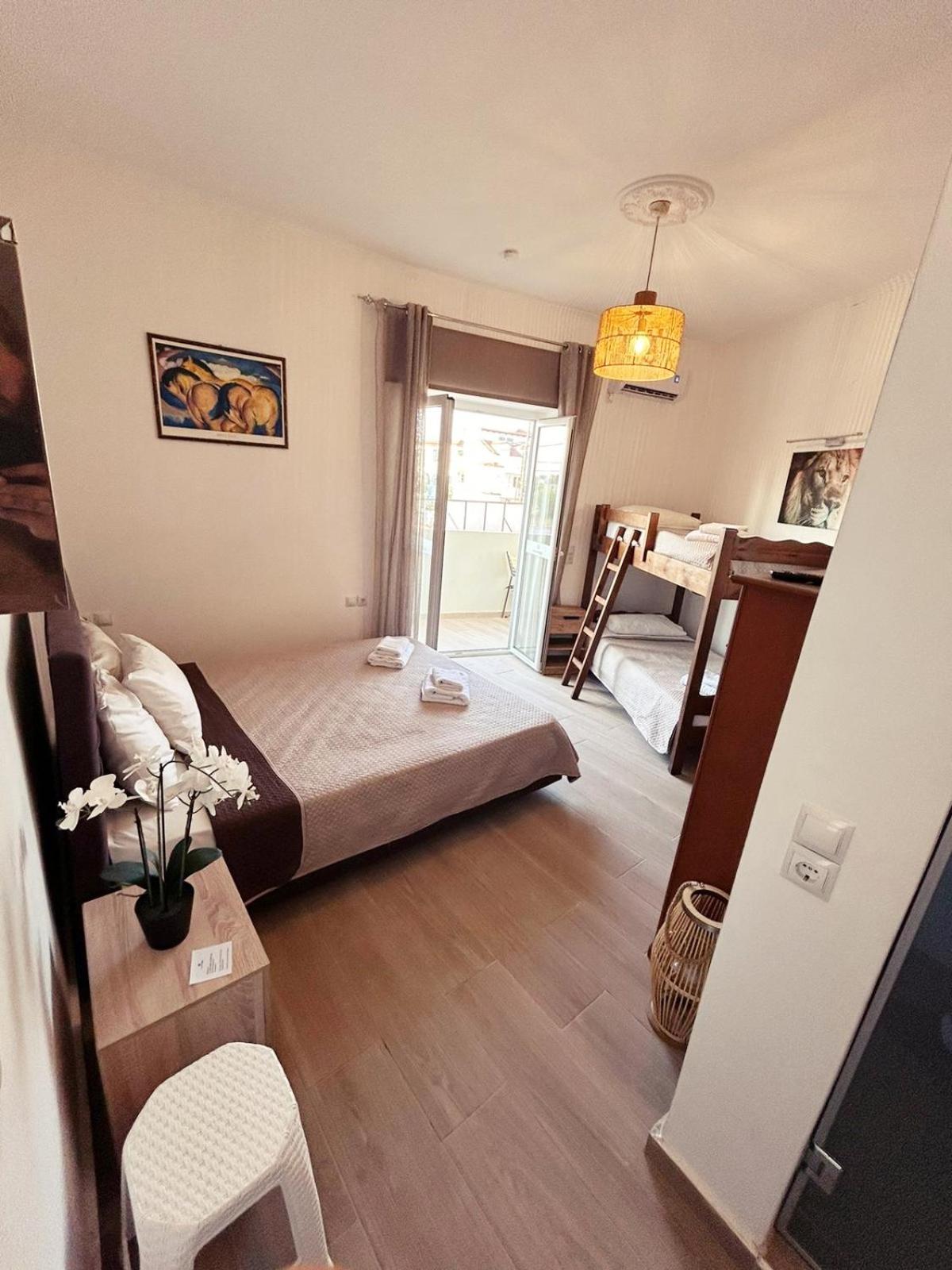 Studio Apartment photo 1