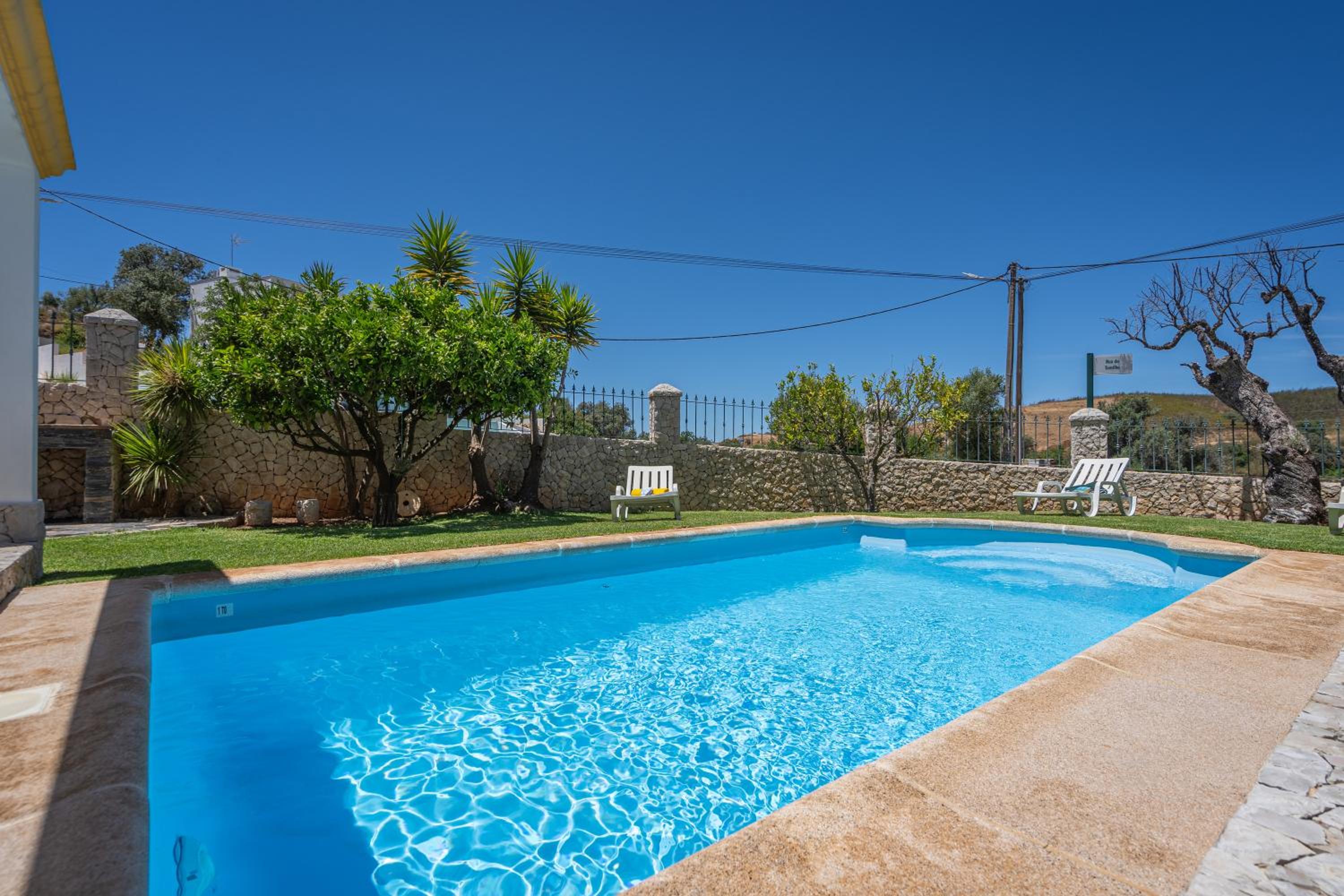 Villa photo 3