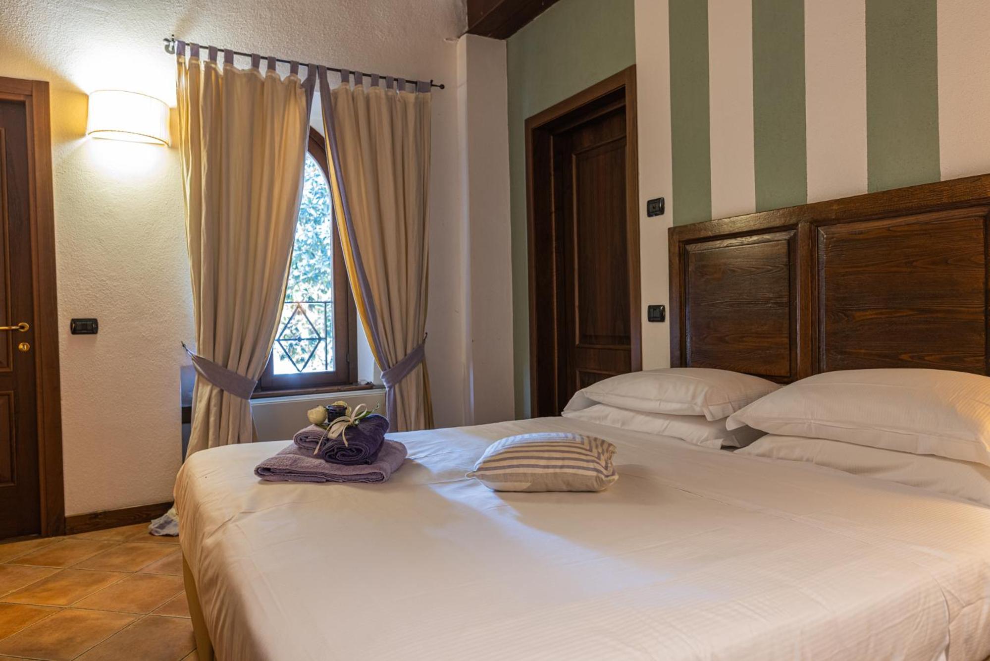 Standard Double Room - Photo 3