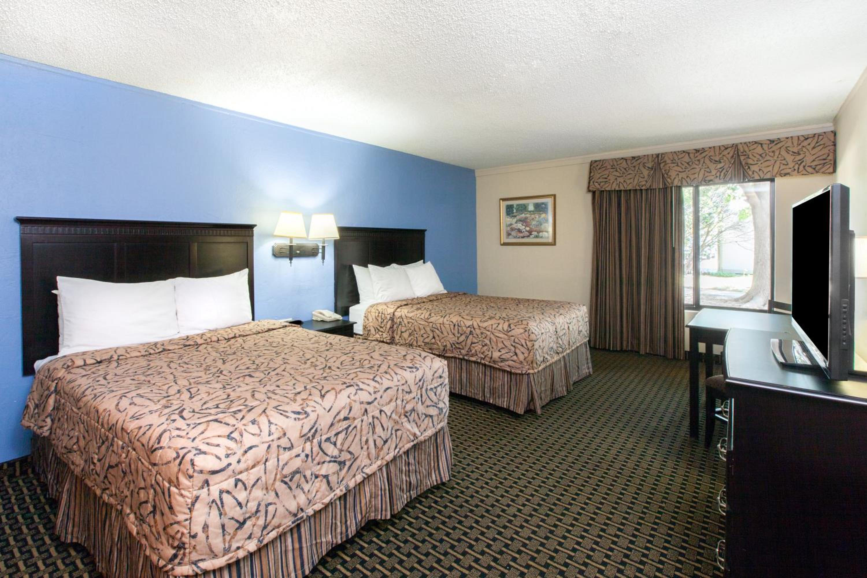Two-Bedroom Suite - Non-Smoking