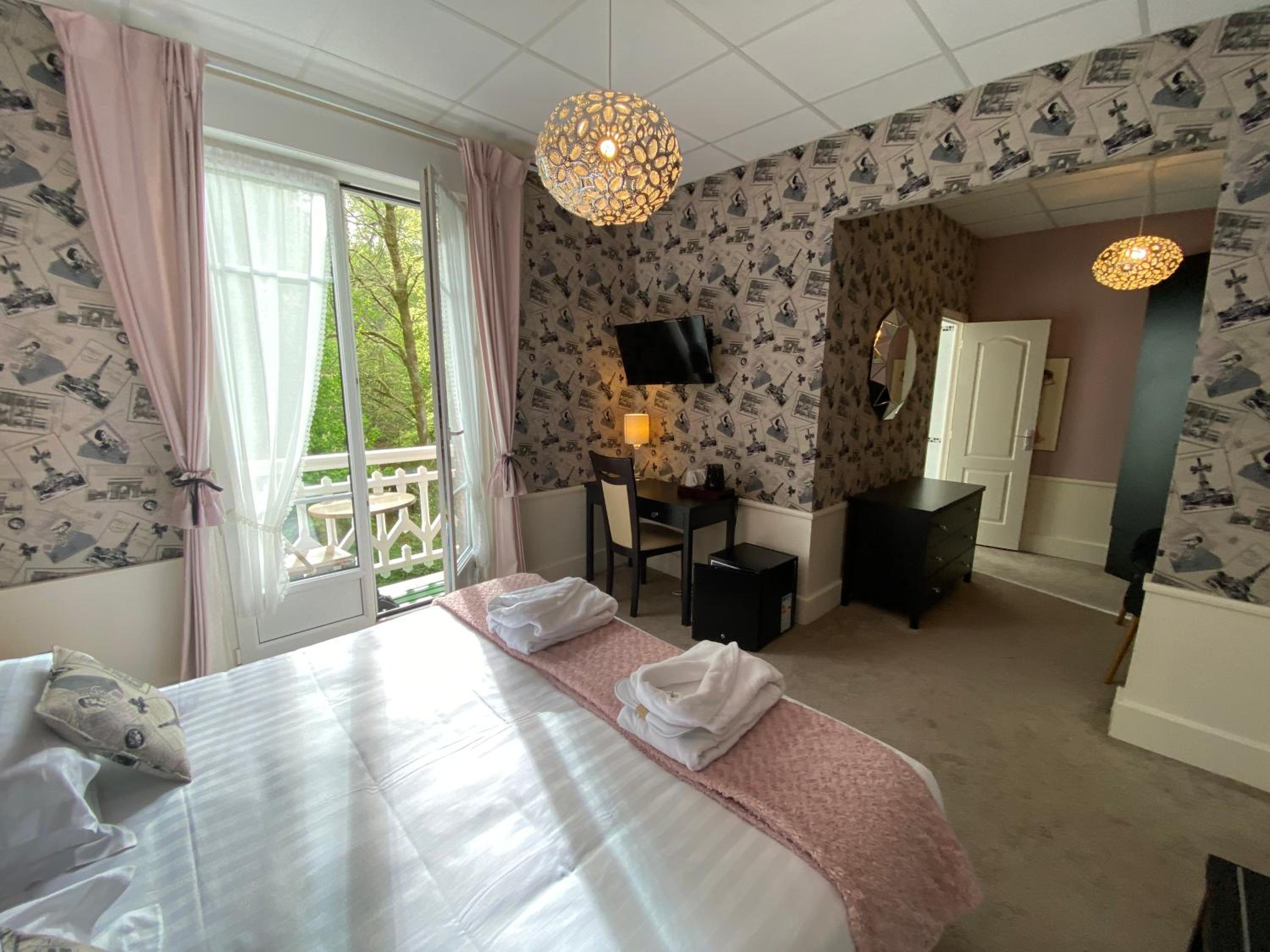 Chambre Deluxe Double ou Lits Jumeaux