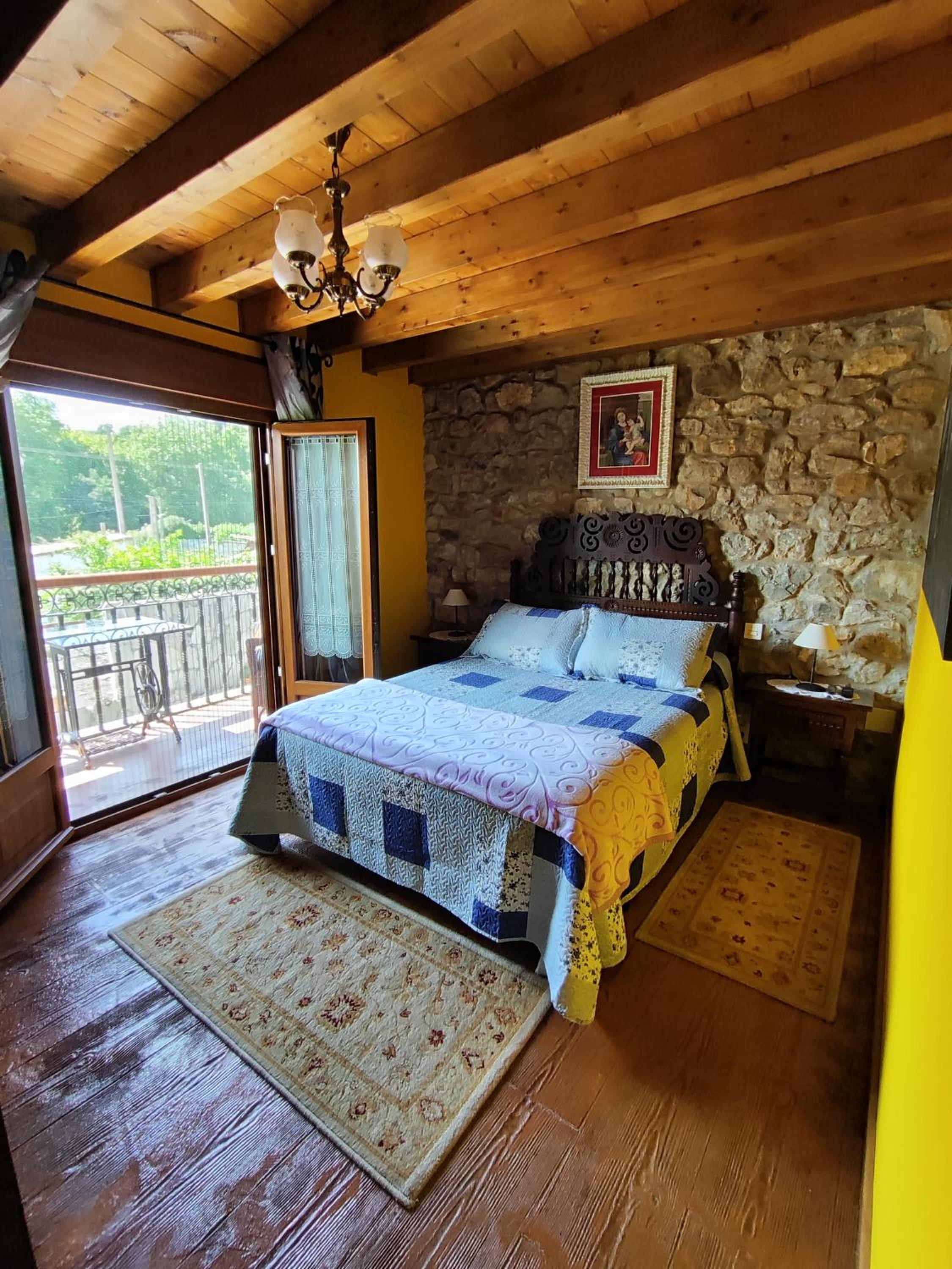 Double Room with Private Bathroom photo 3