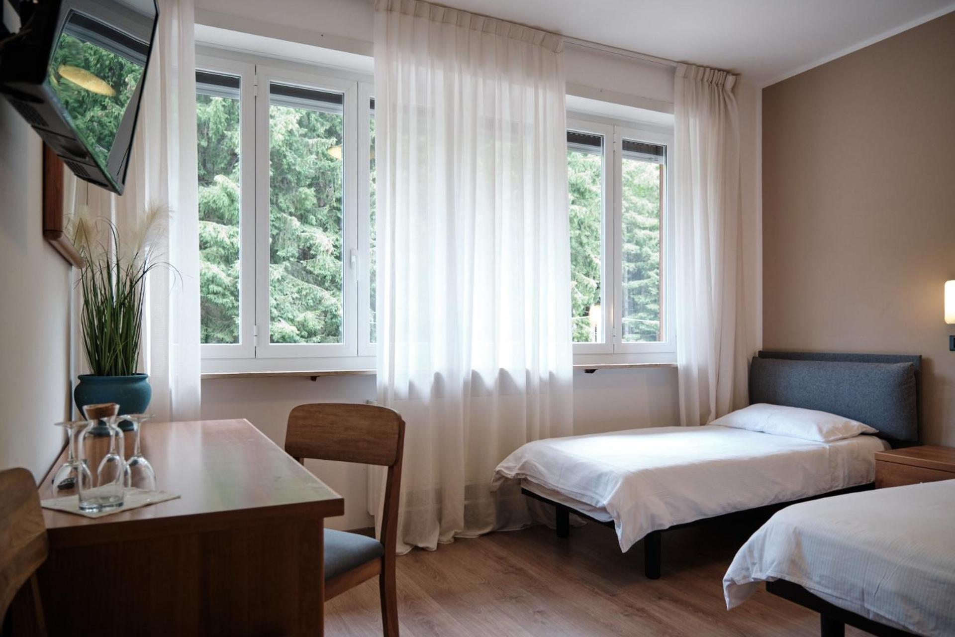 Superior Triple Room photo 2