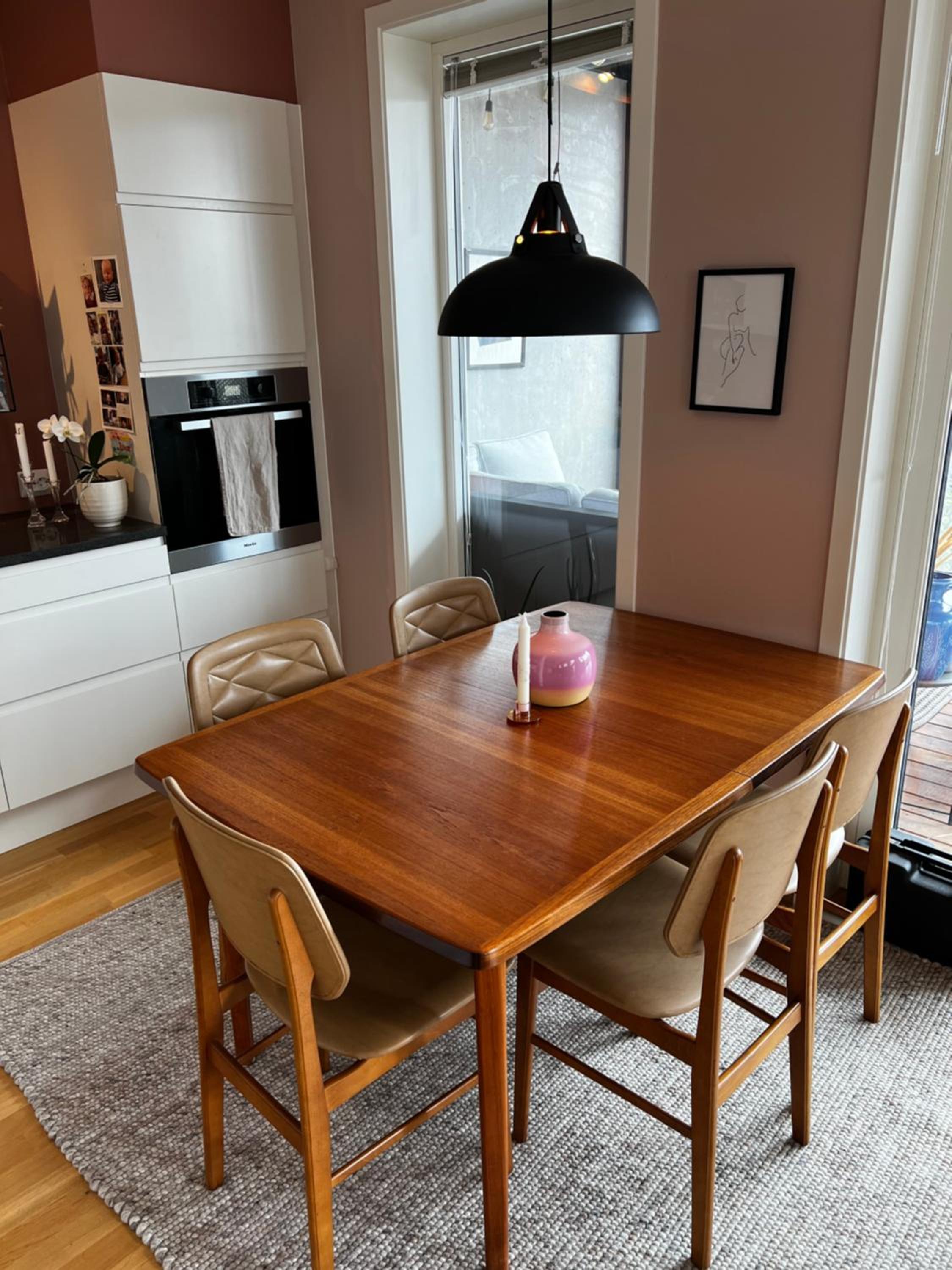 One-Bedroom Apartment photo 3