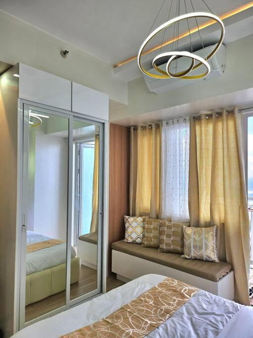 One-Bedroom Apartment - Photo 14