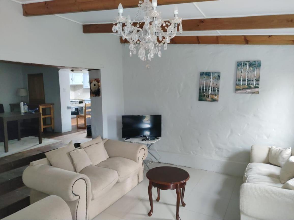 Comfort Cottage photo 2