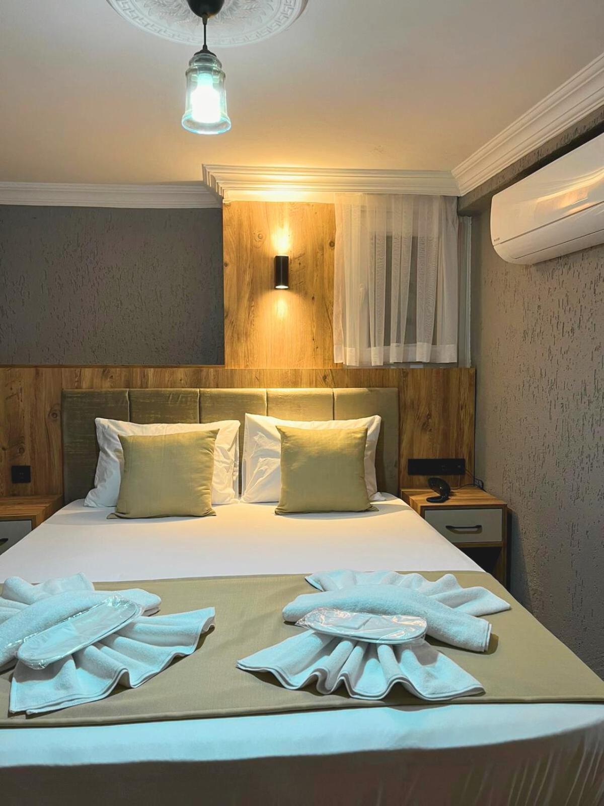 Large Double Room photo 3
