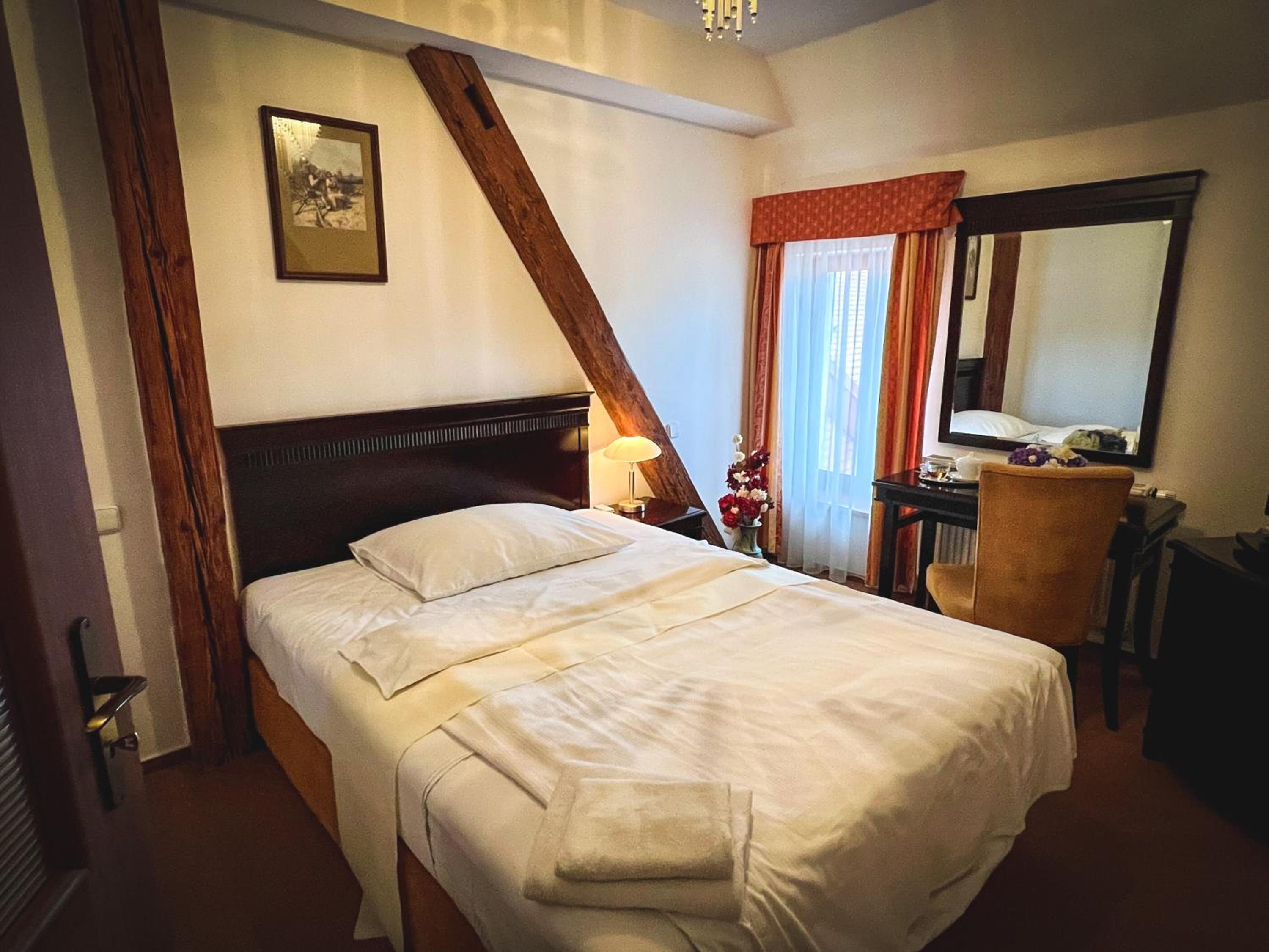 Single Room photo 1