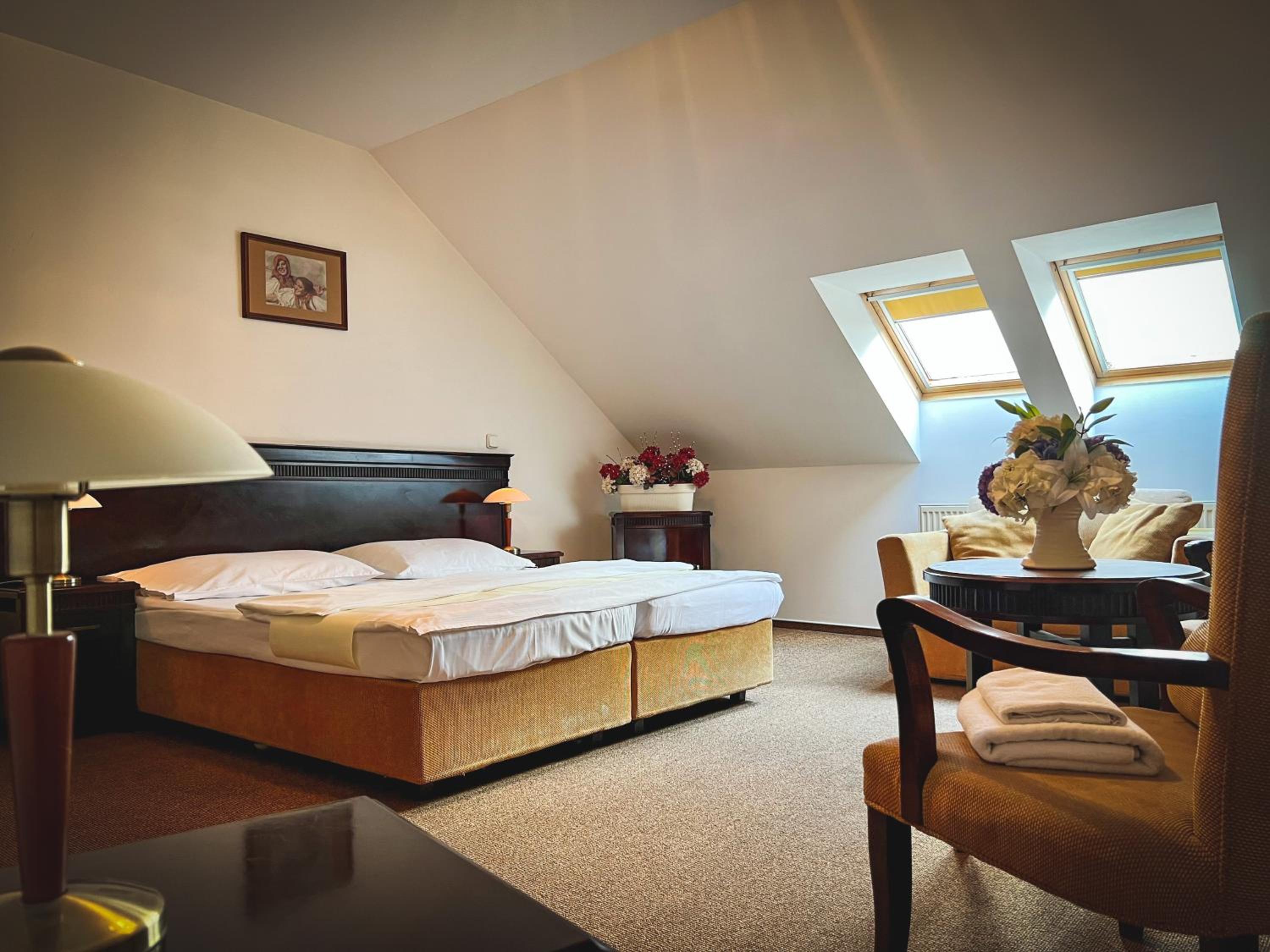 Triple Room with Bath photo 3