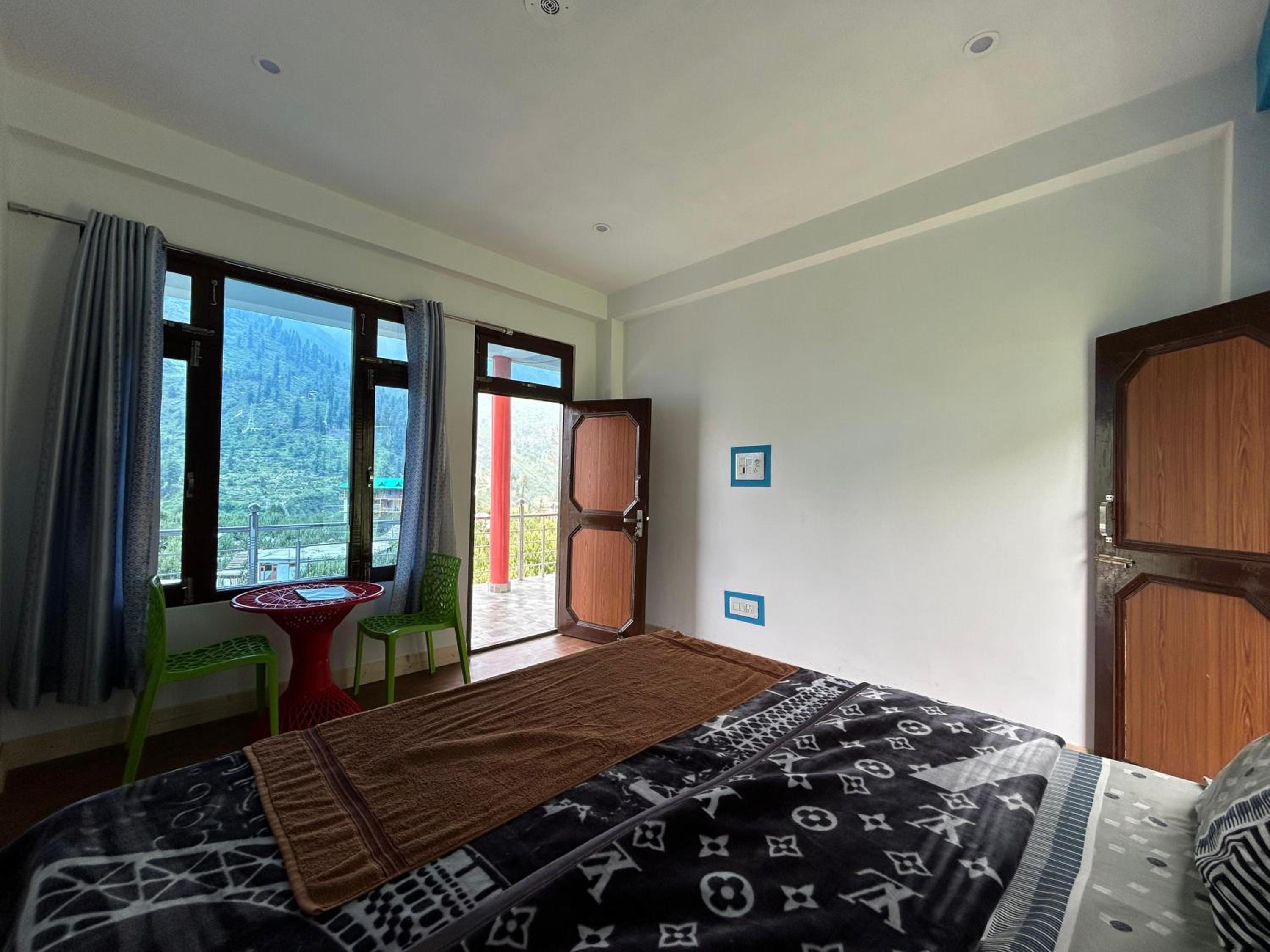 Double Room with Balcony photo 1