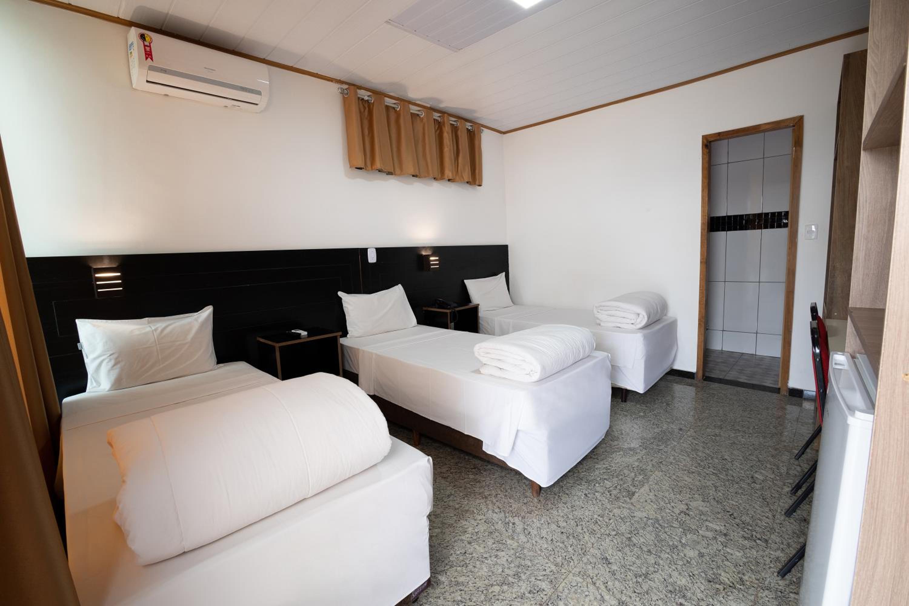 Executive Suite - Photo 4
