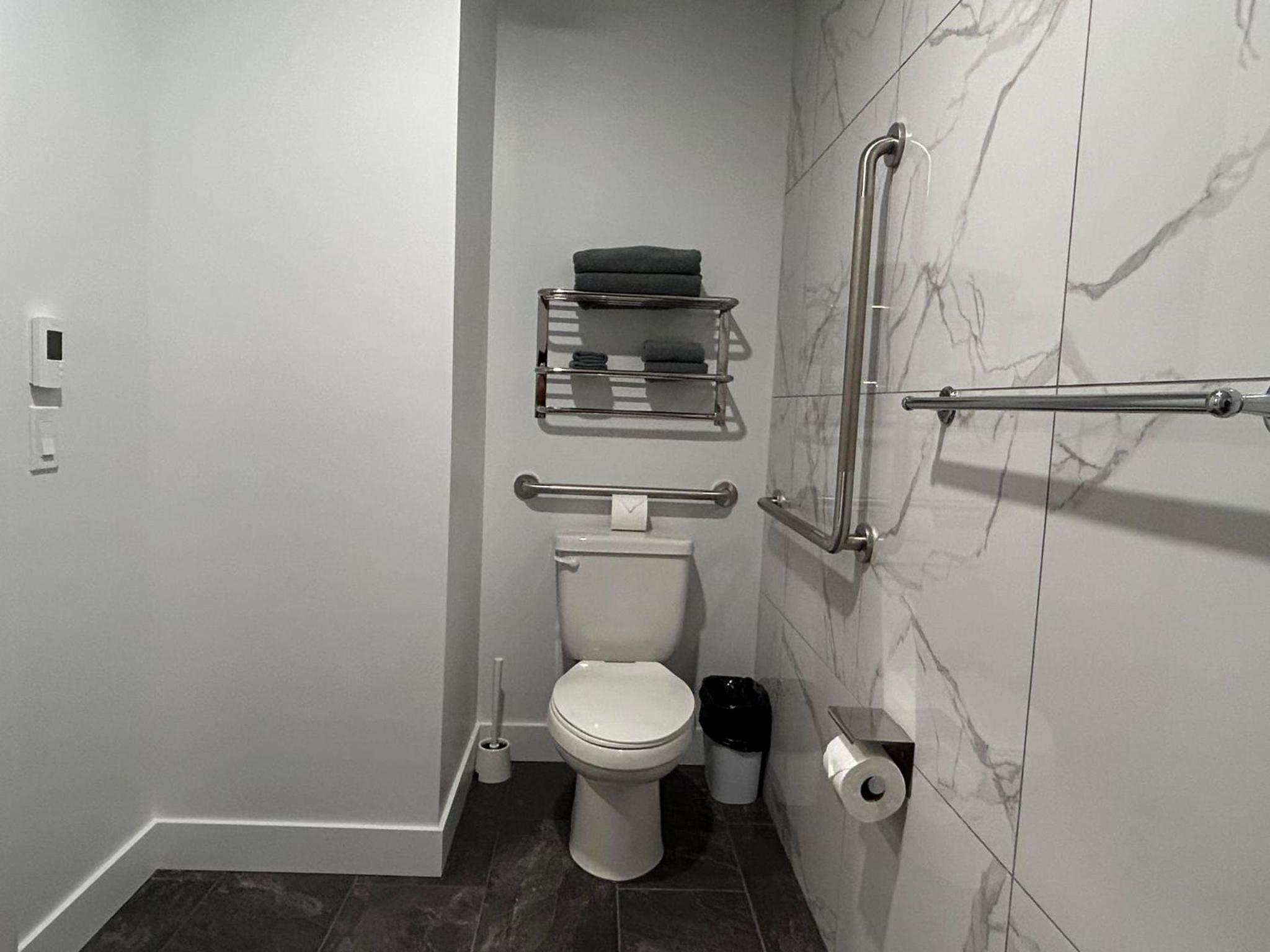 Double Room - Disability Access photo 1