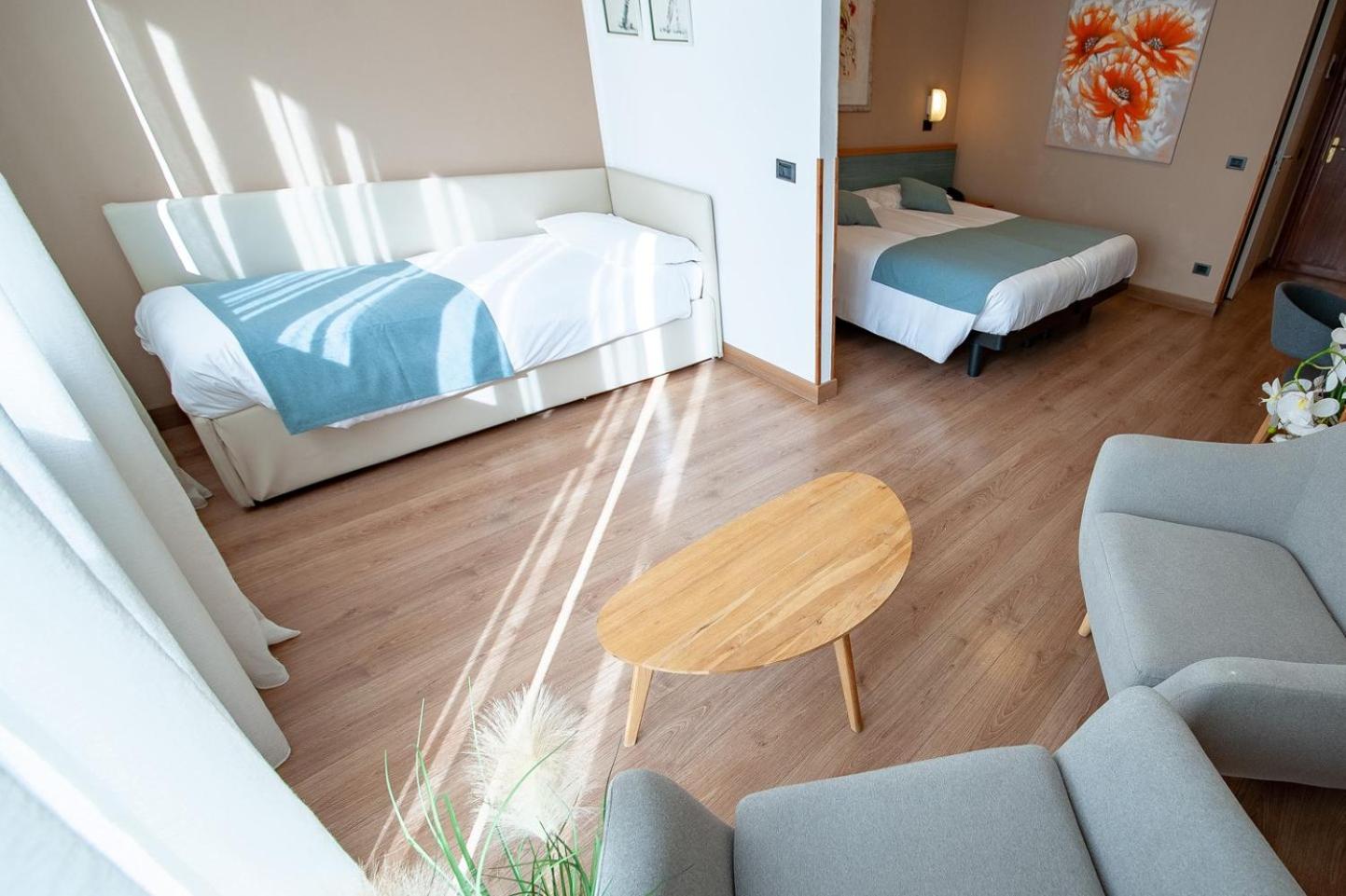 Superior Quadruple Room photo 2