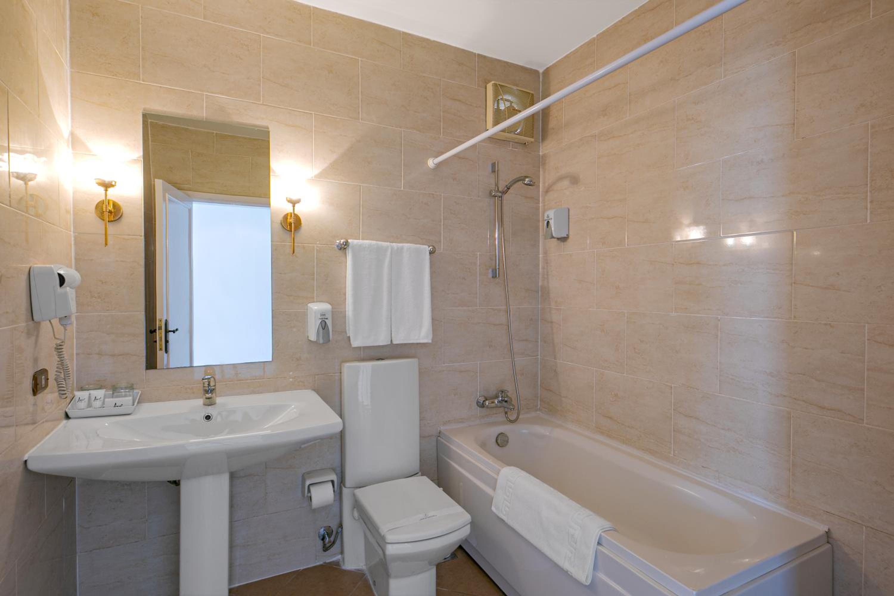 Azur Room - Photo 7
