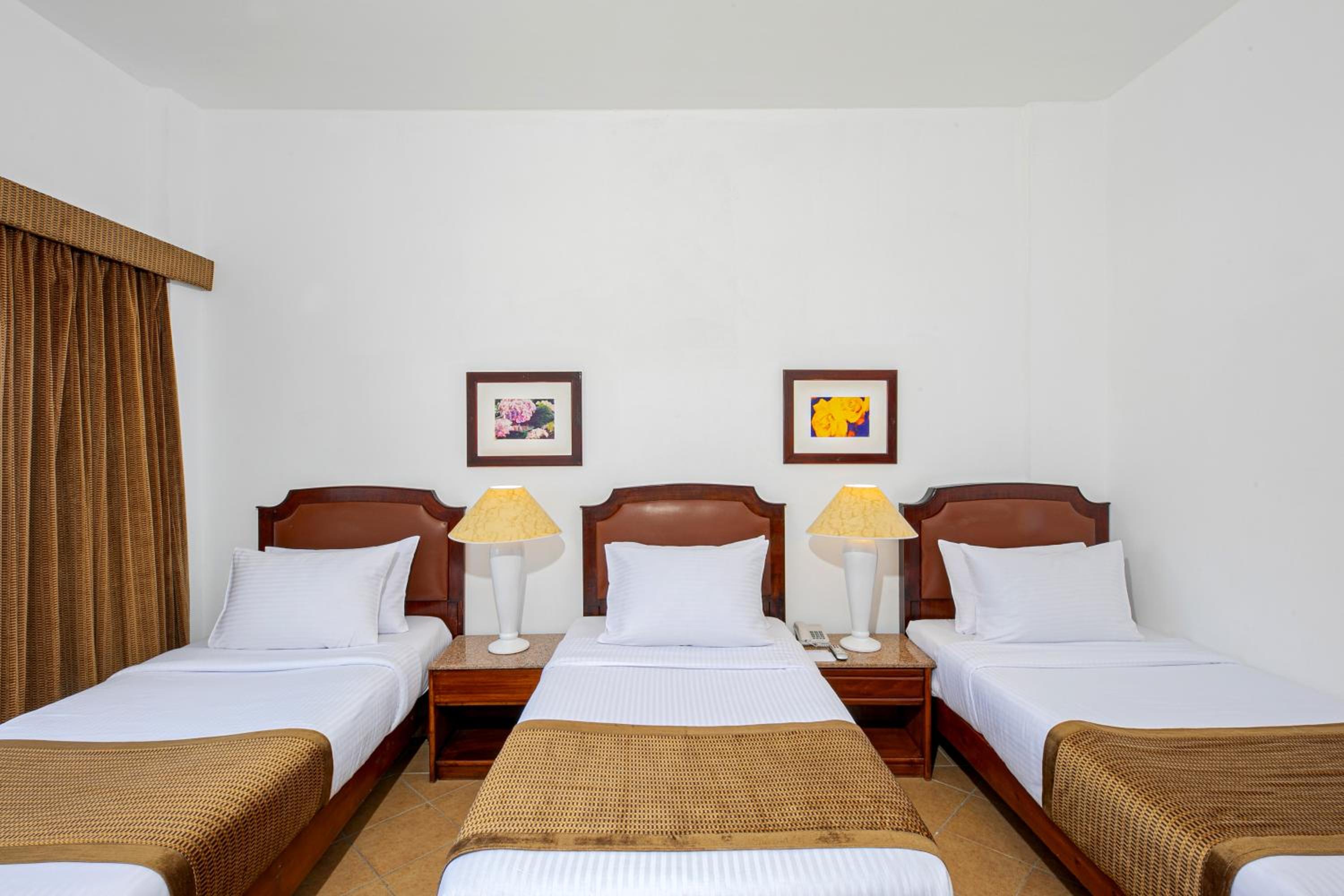 Standard Triple Room - Photo 4