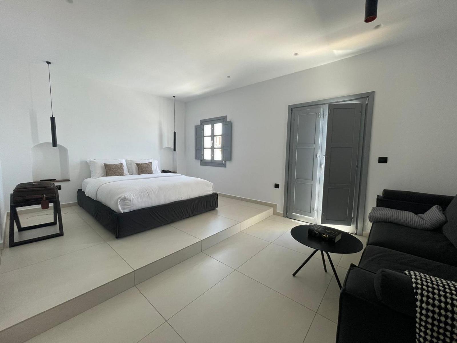 Superior Suite with Sea View - Photo 1