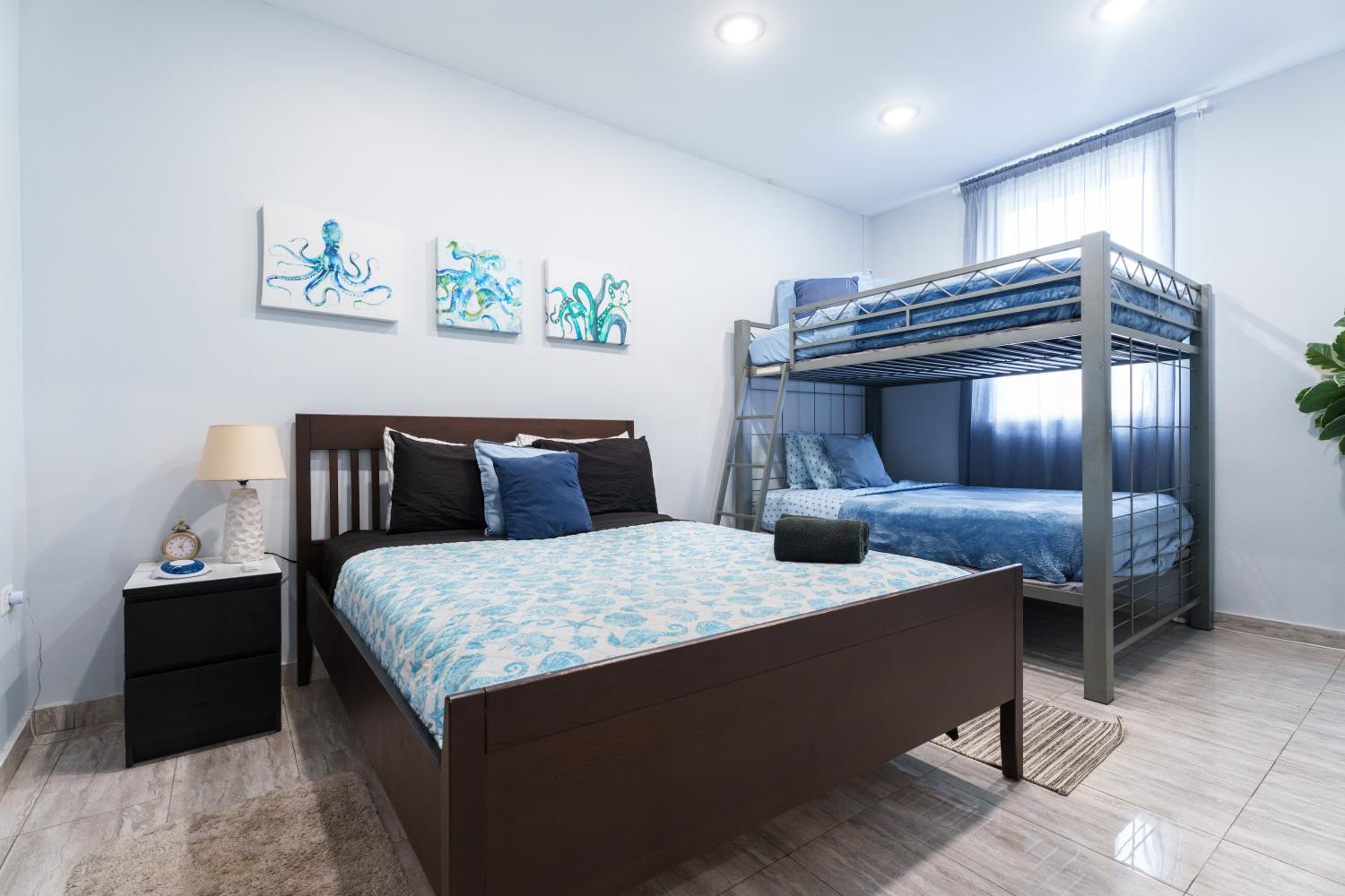 Deluxe Residence - Photo 10