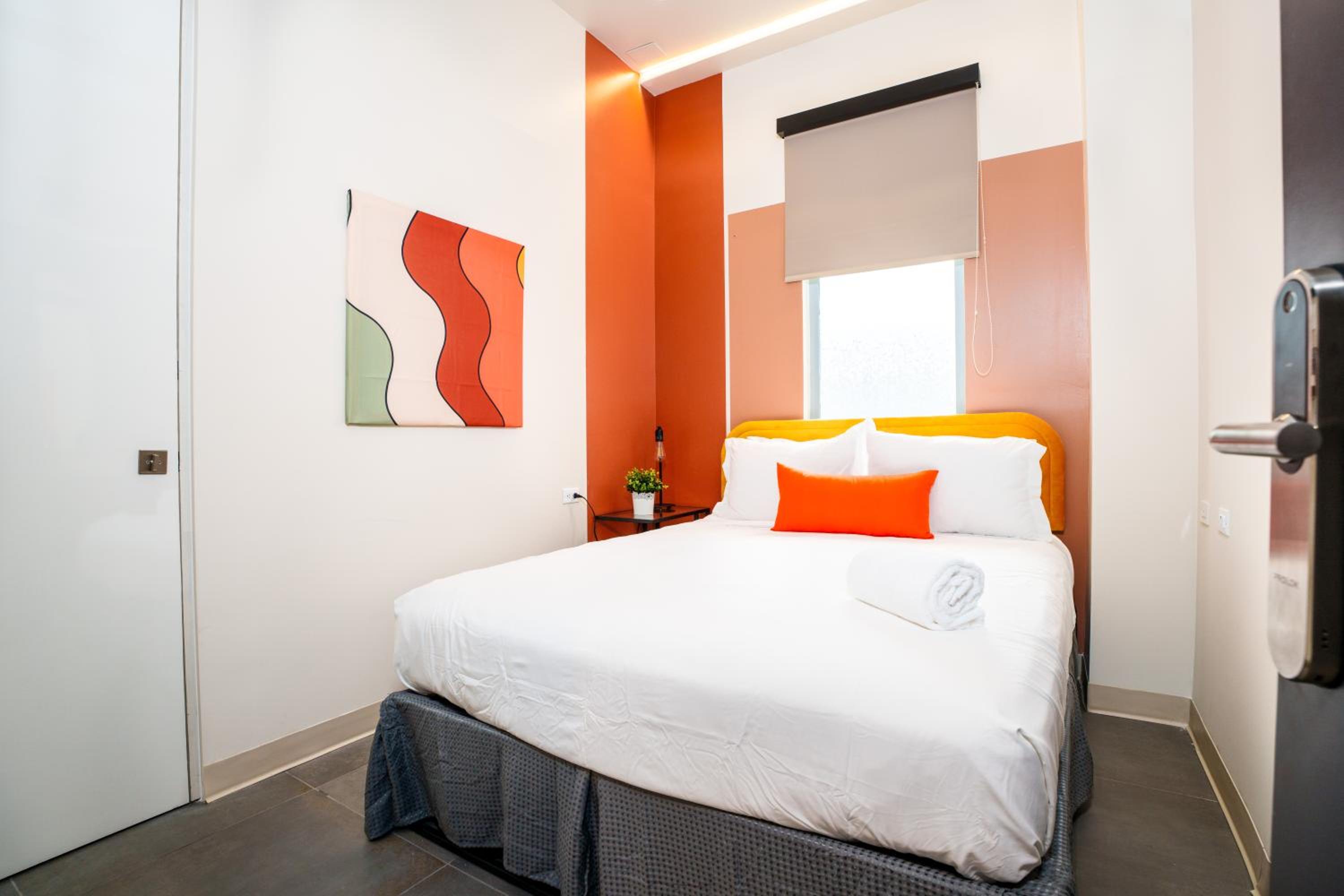 Deluxe Queen Room photo 3