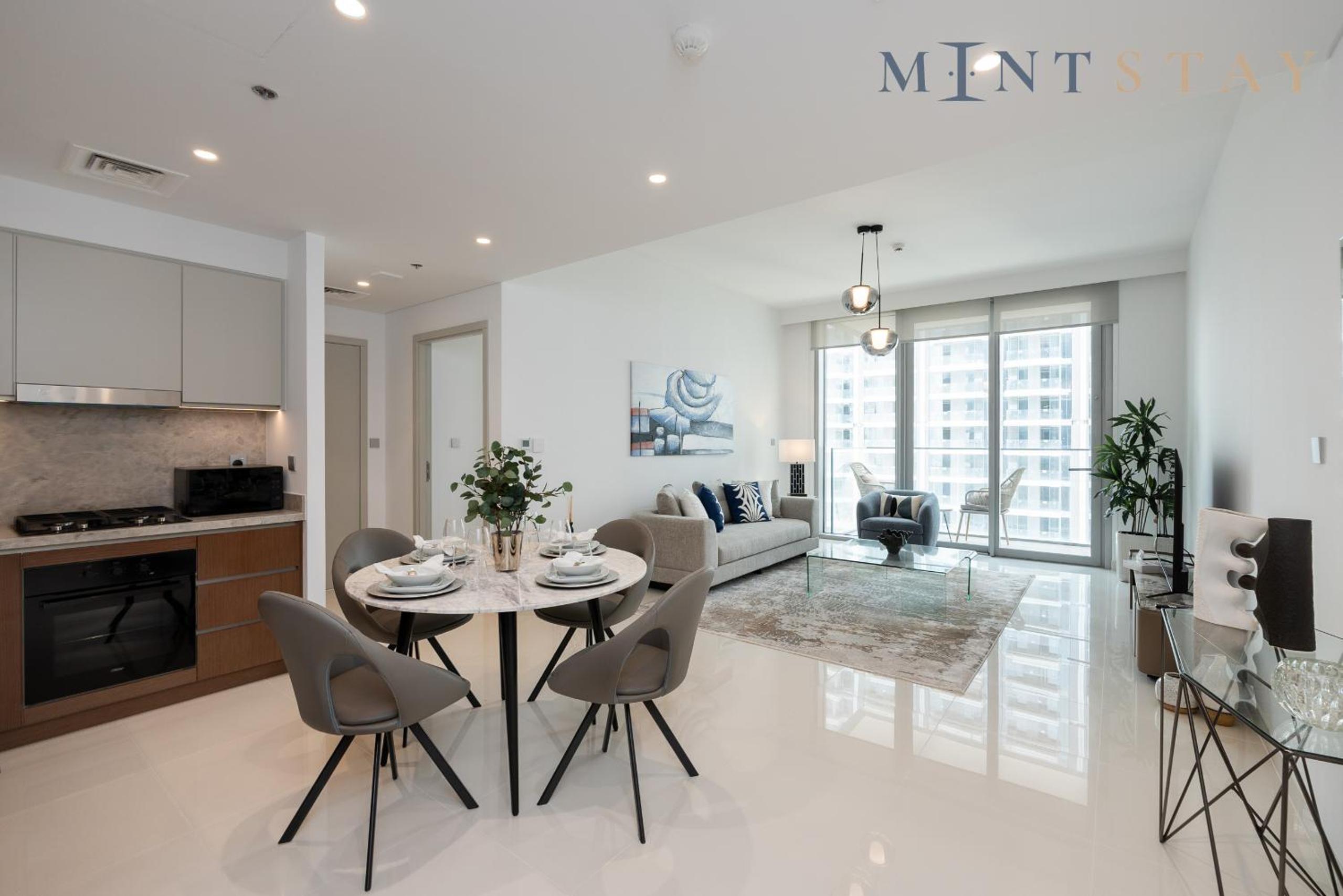One-Bedroom Apartment with Balcony photo 1