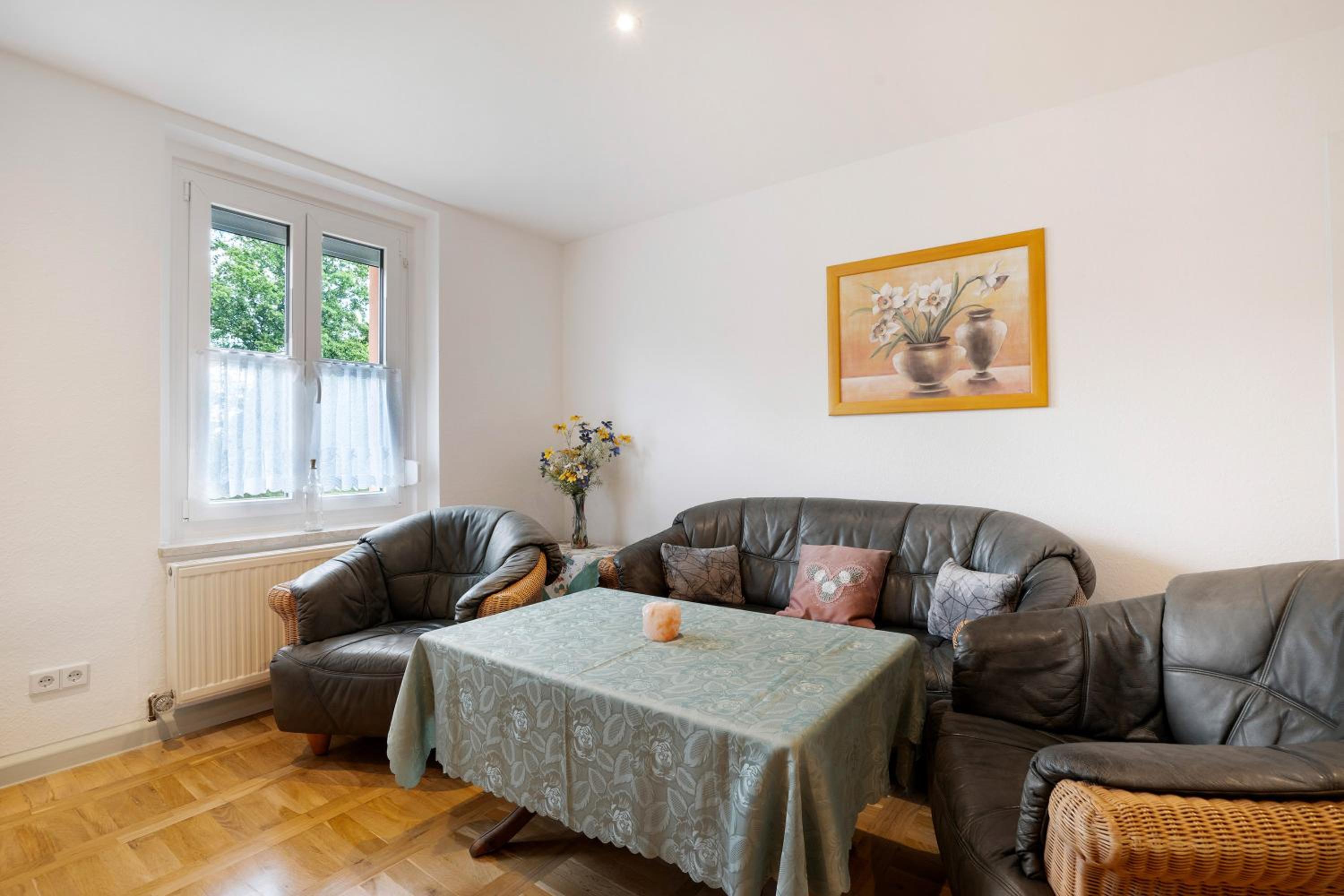 Two-Bedroom Deluxe Apartment with Garden View photo 3