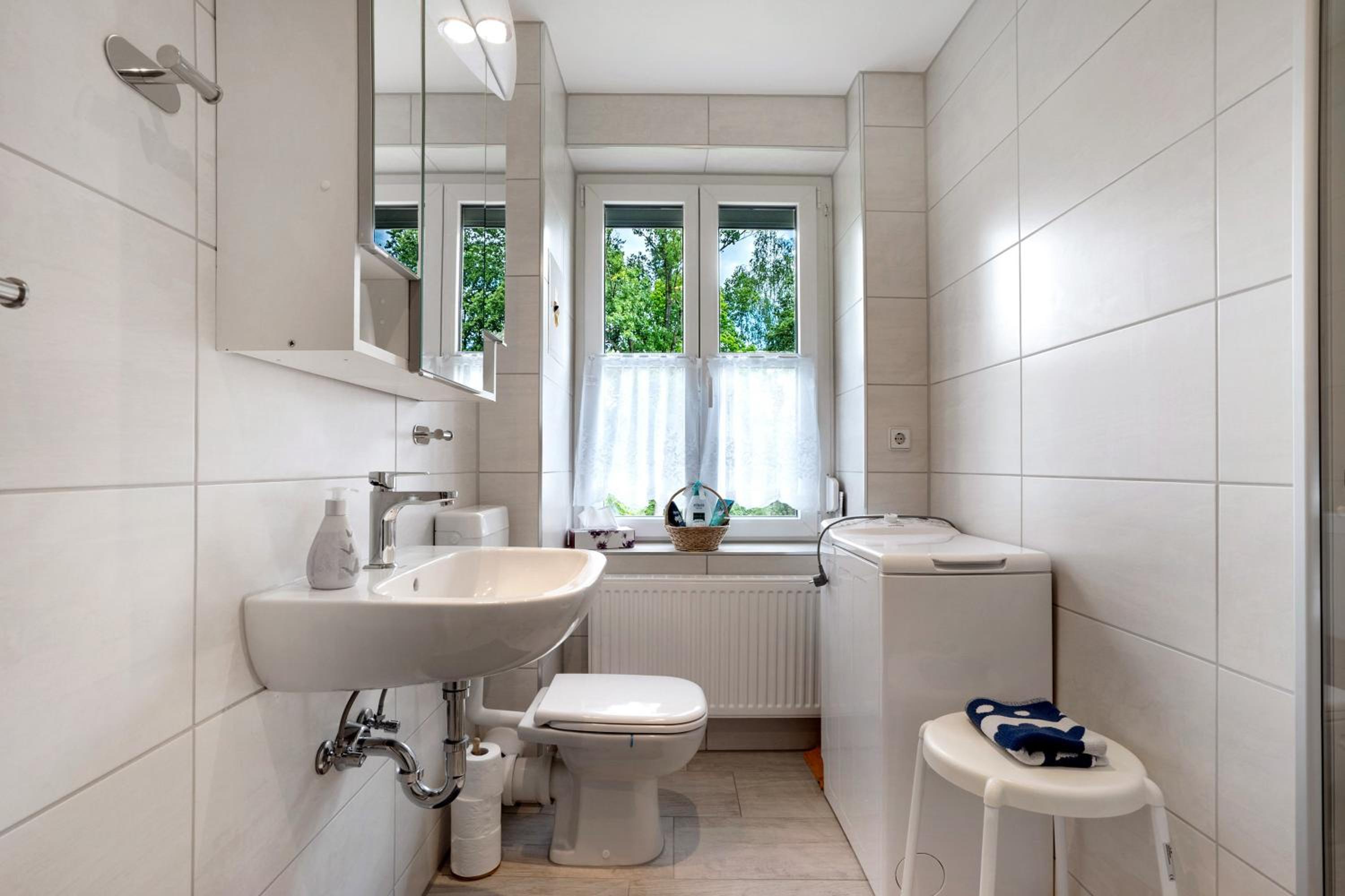 Two-Bedroom Deluxe Apartment with Garden View photo 2