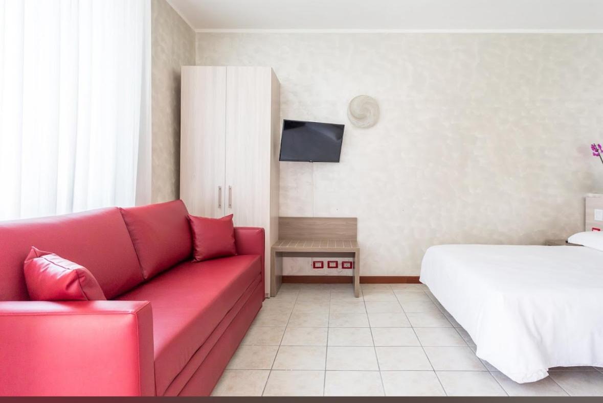 Double Room - Disability Access - Photo 1