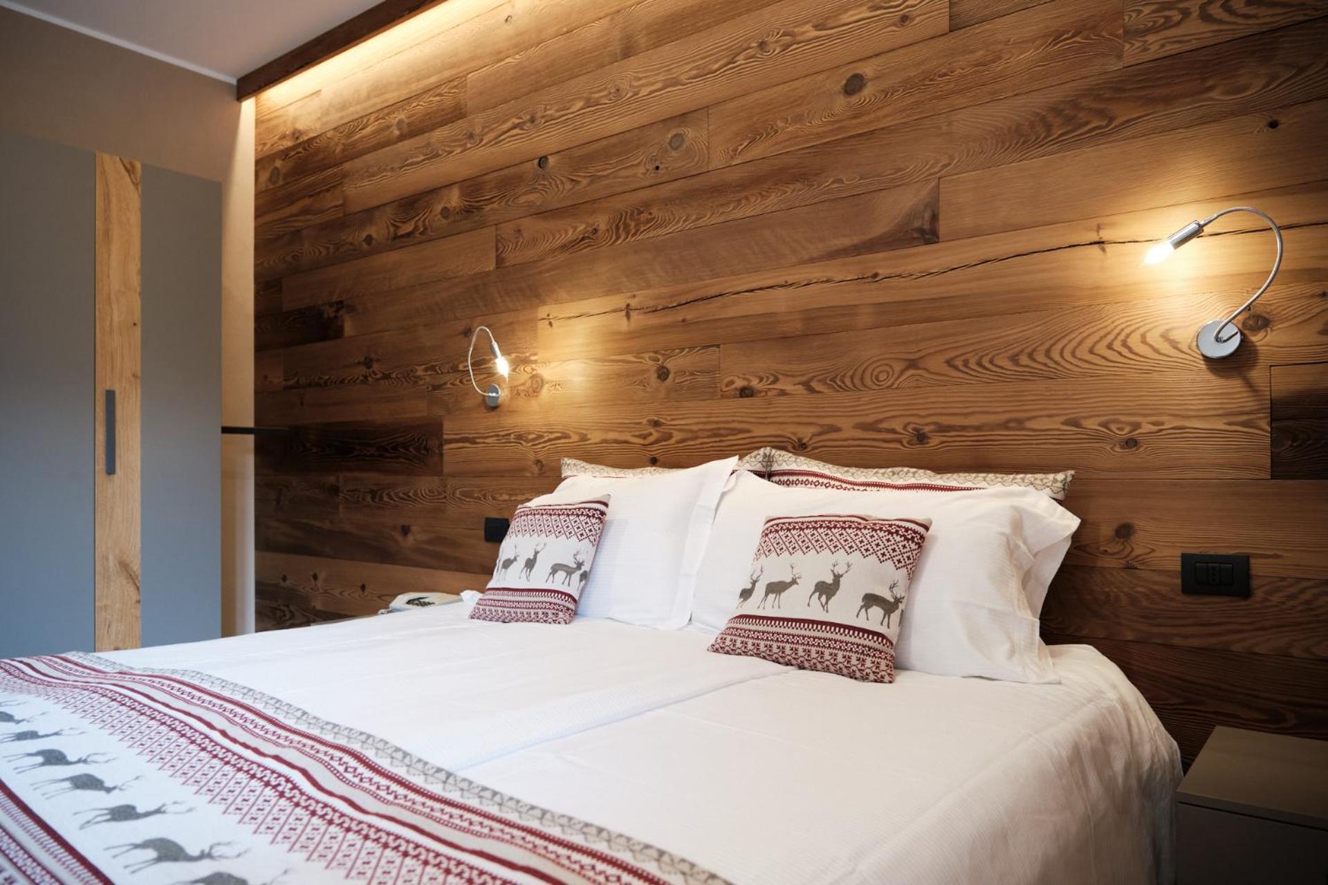 Deluxe Double or Twin Room photo 1