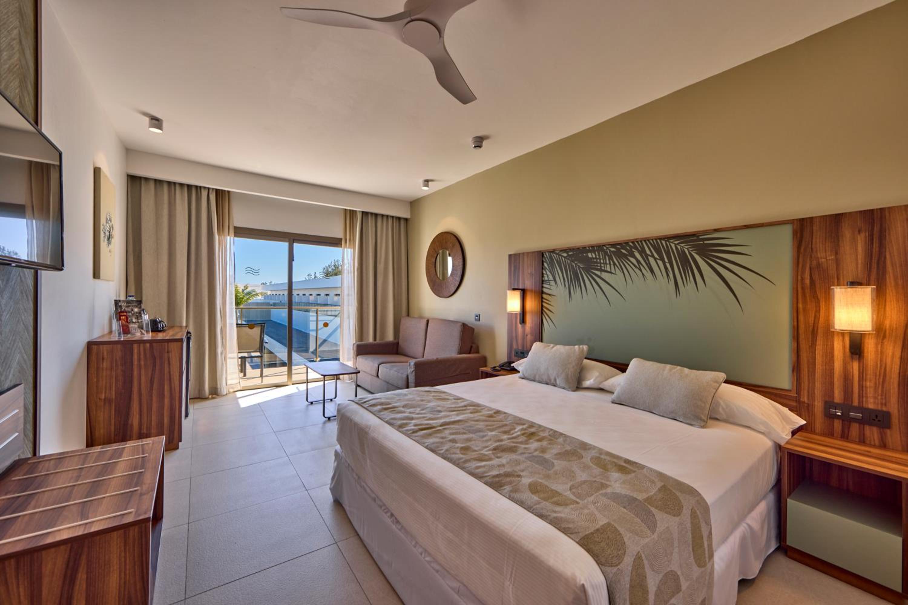 Double Room Lateral Sea View