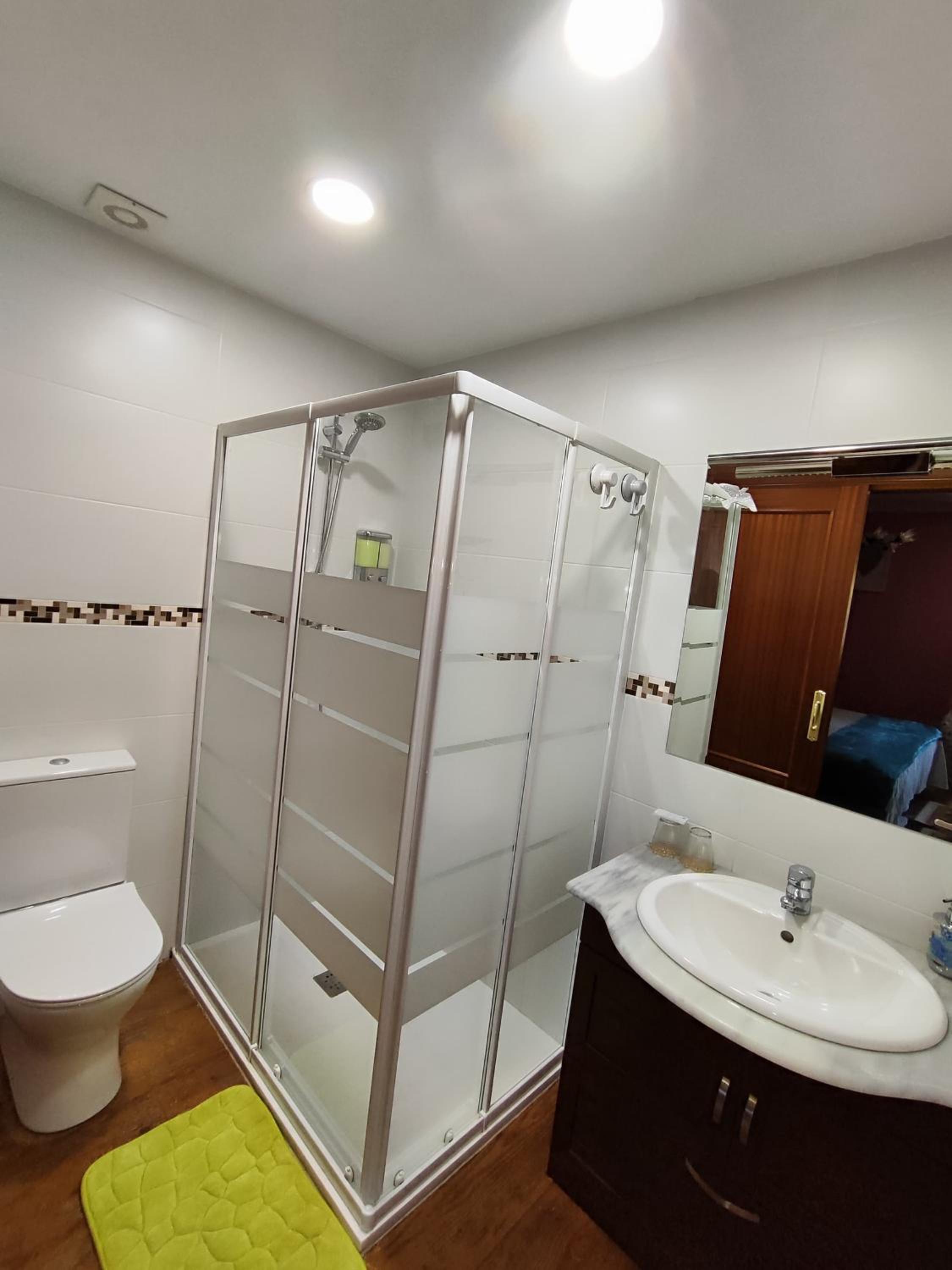Double Room with Private Bathroom photo 2