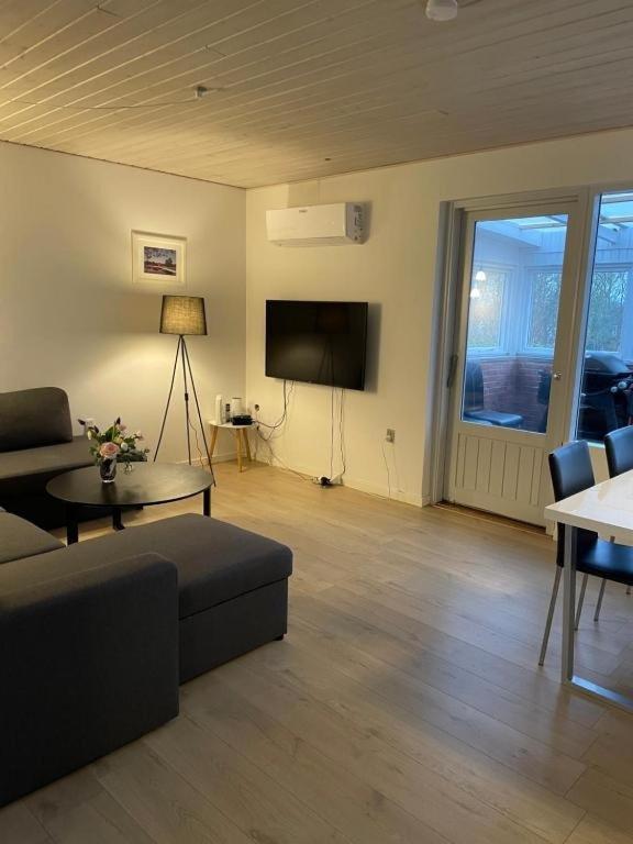Apartment photo 1