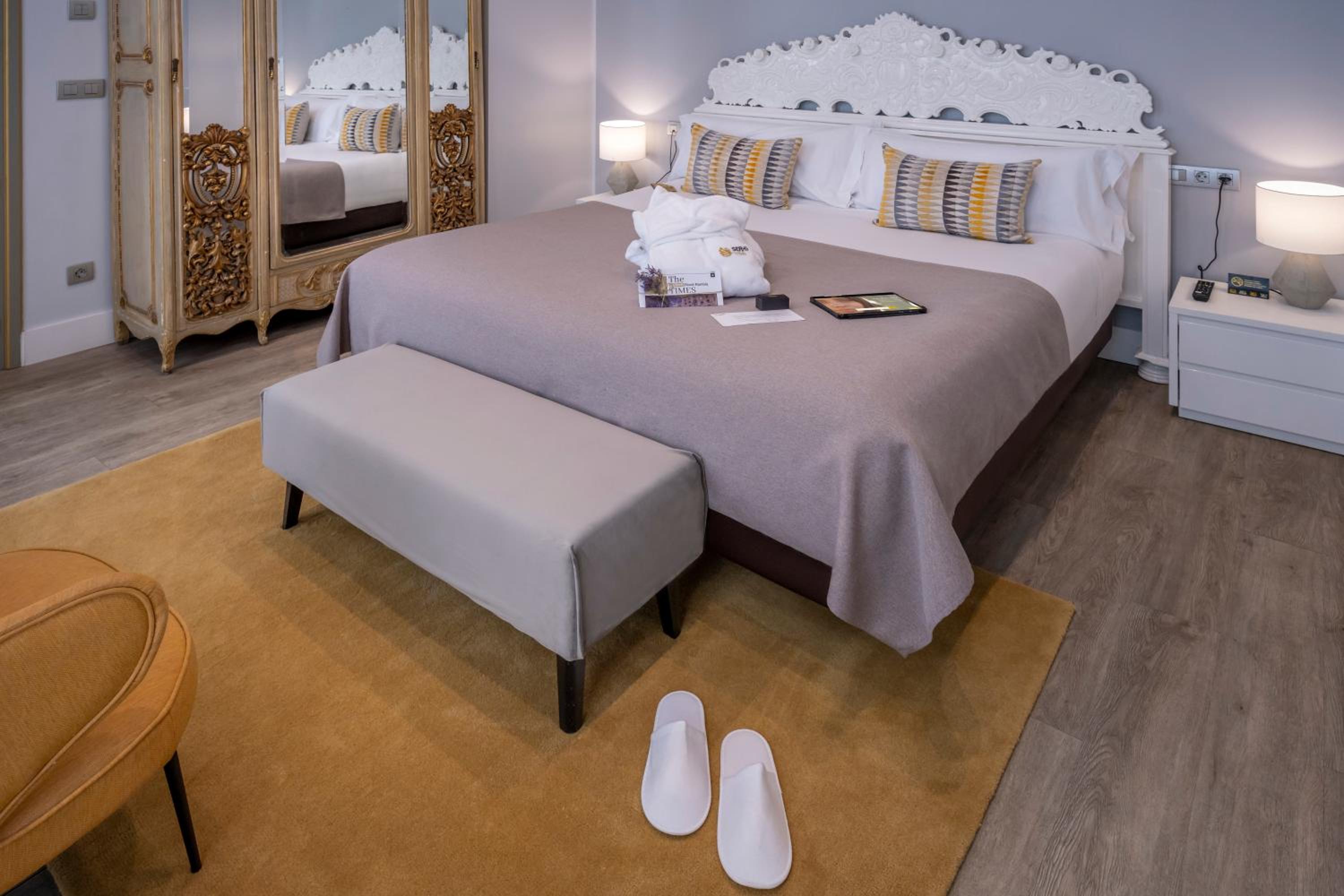 Suite with Rambla View photo 2