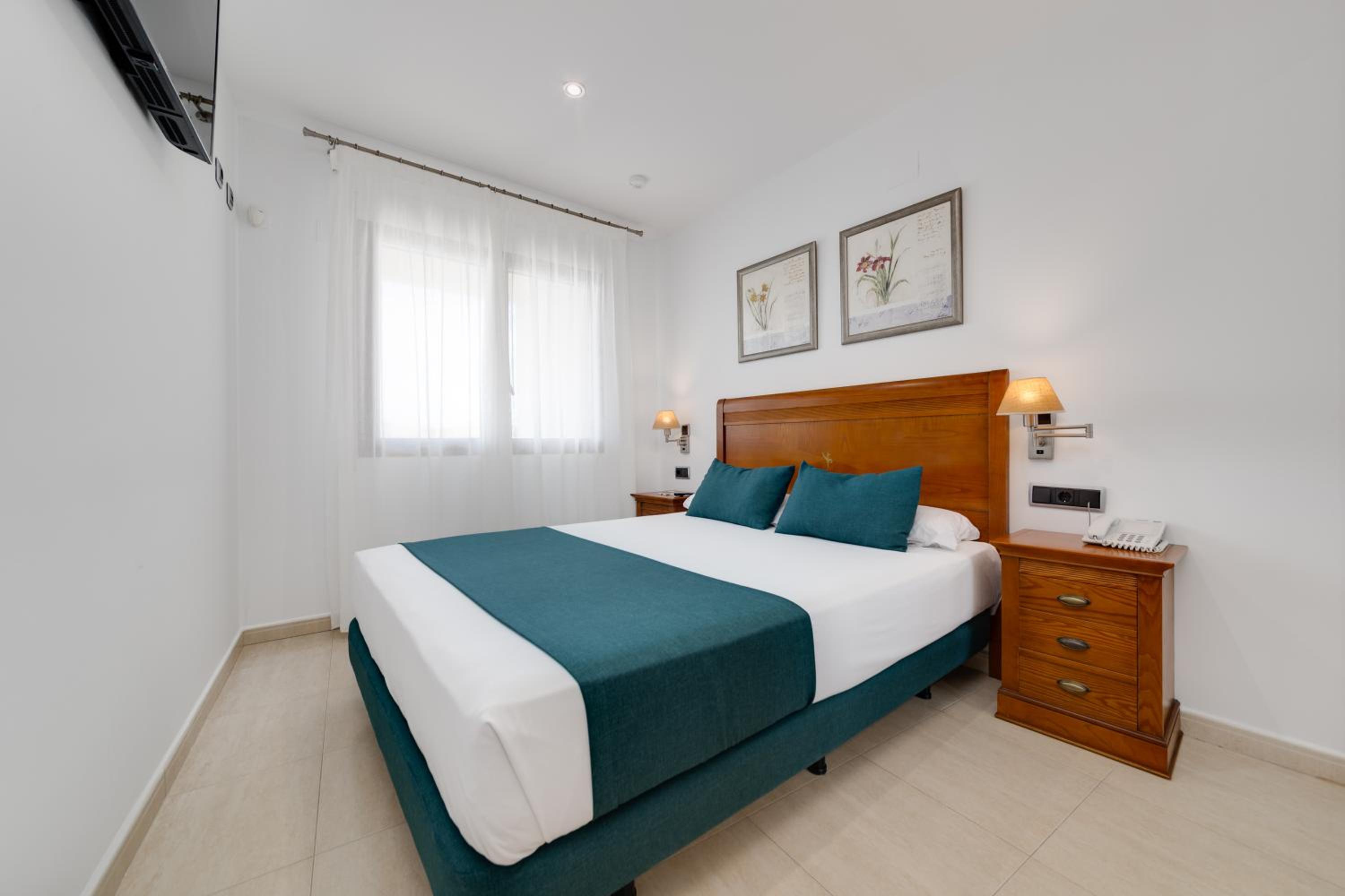Junior Suite with Garden View